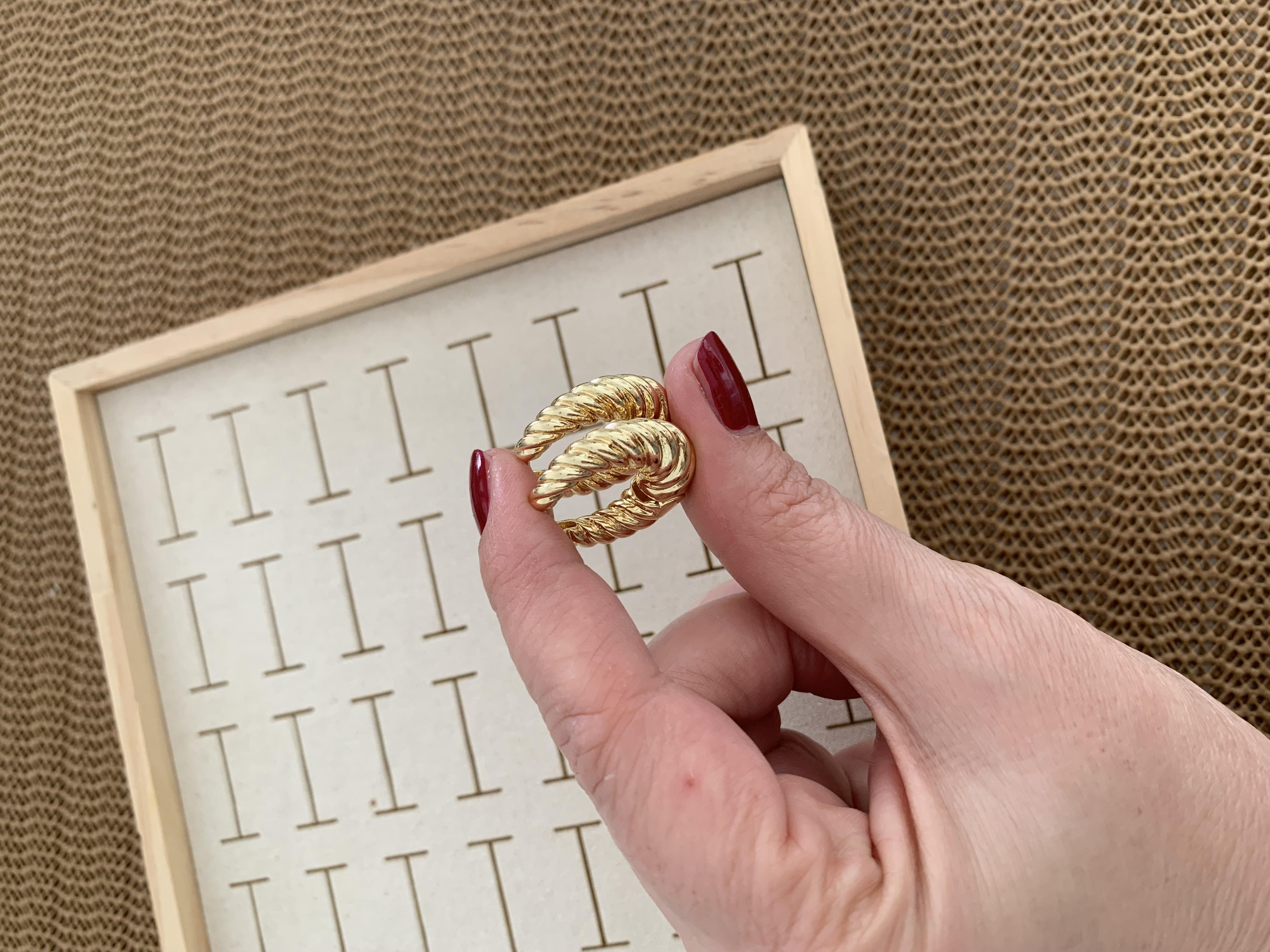 Özel Seri Gold İthal Kaplama Plaka Burgu Oval Küpe