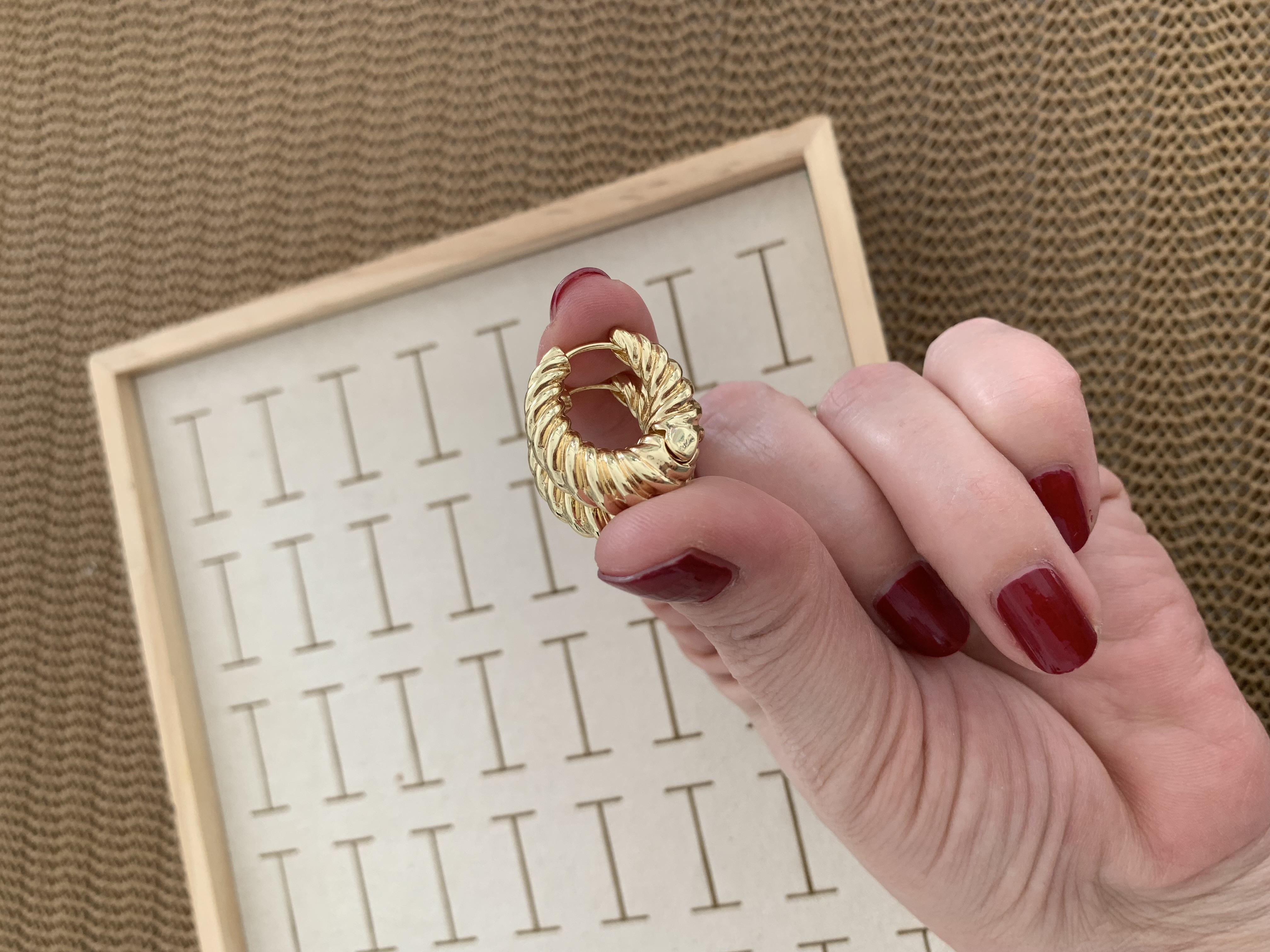 Özel Seri Gold İthal Kaplama Plaka Burgu Oval Küpe