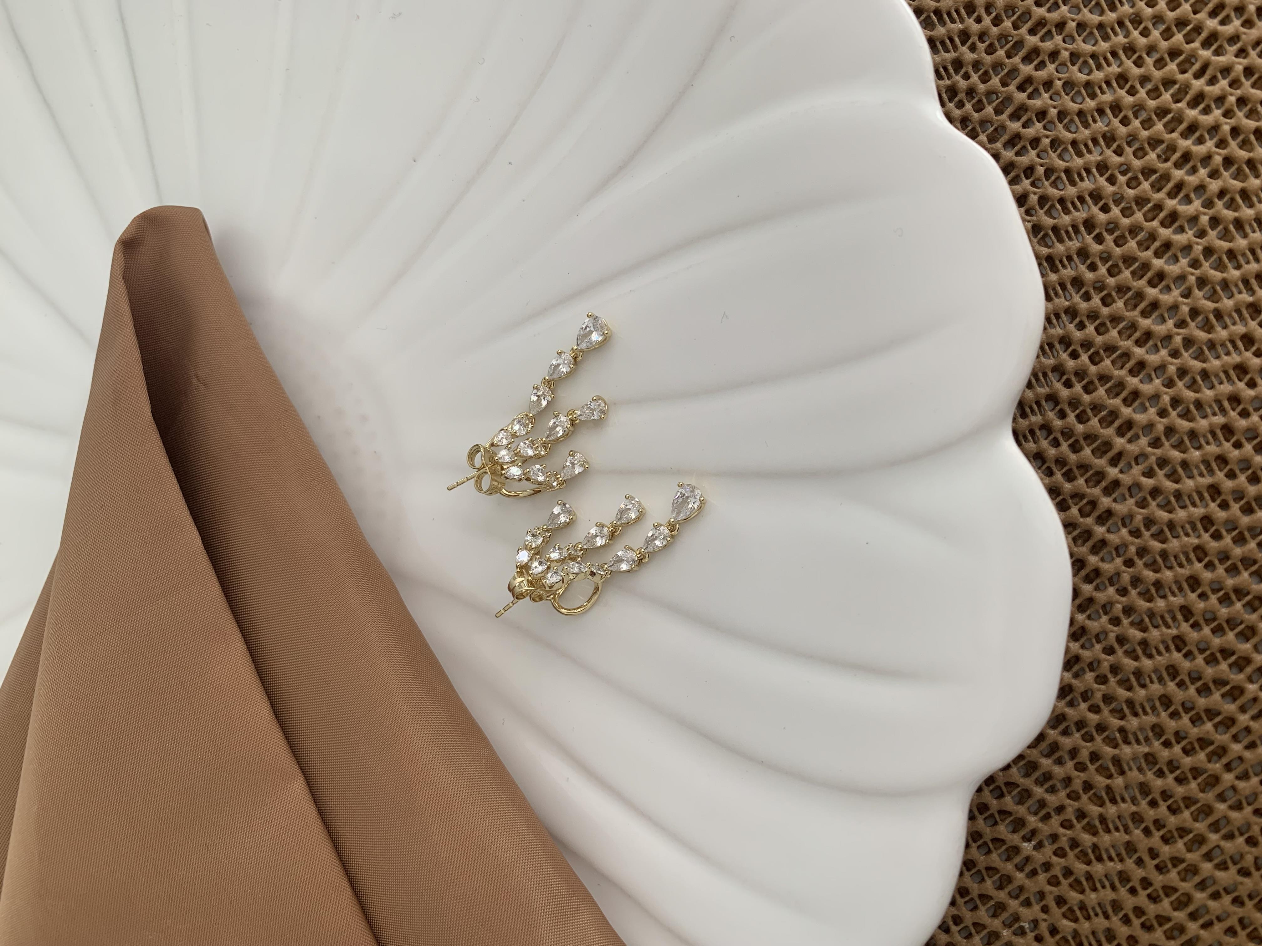 Vip 14k Baget Taş Damla Sallantılı Tasarım Küpe