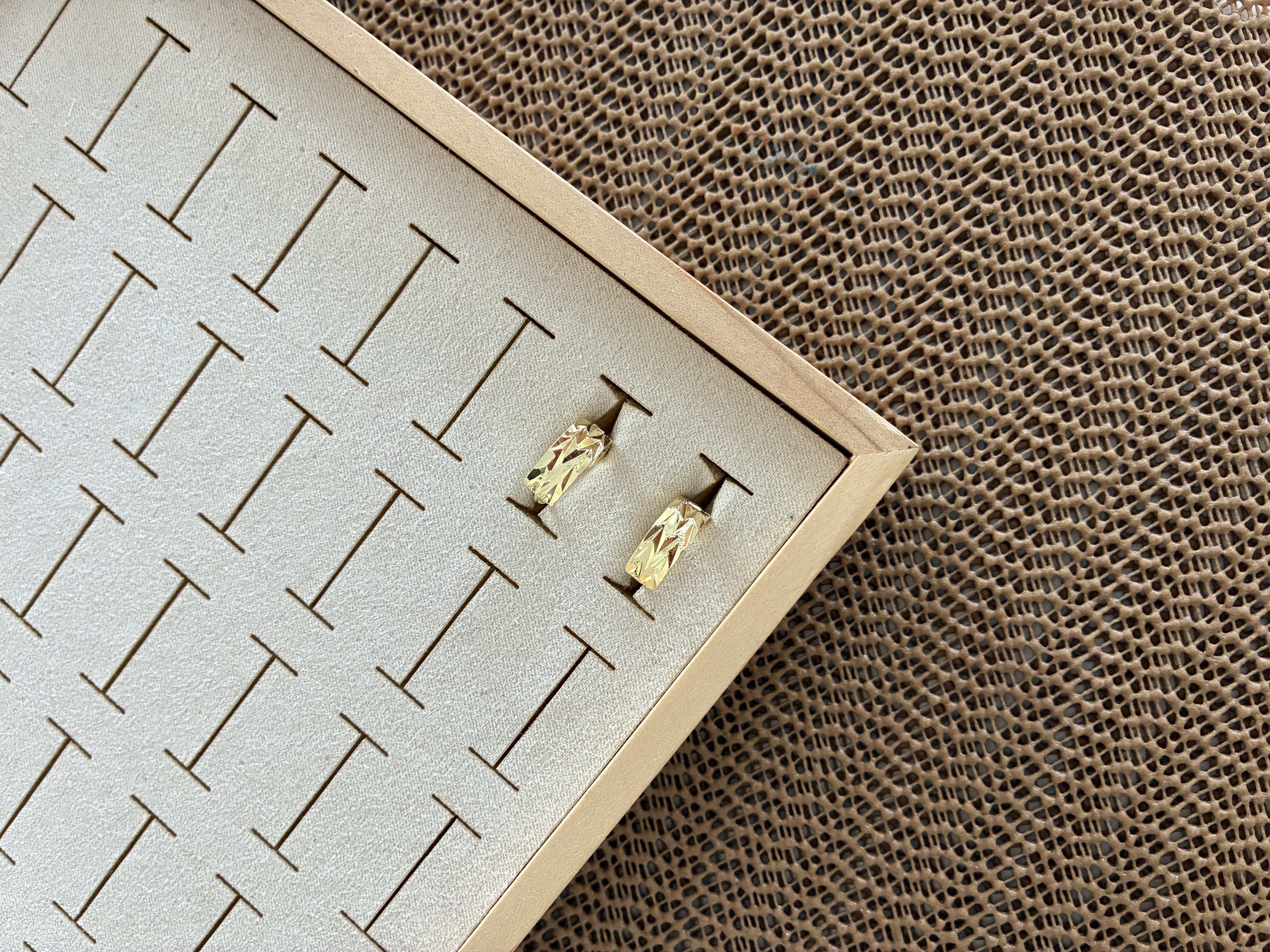 Vip Gold 1,5 cm Çizgili Halka Küpe