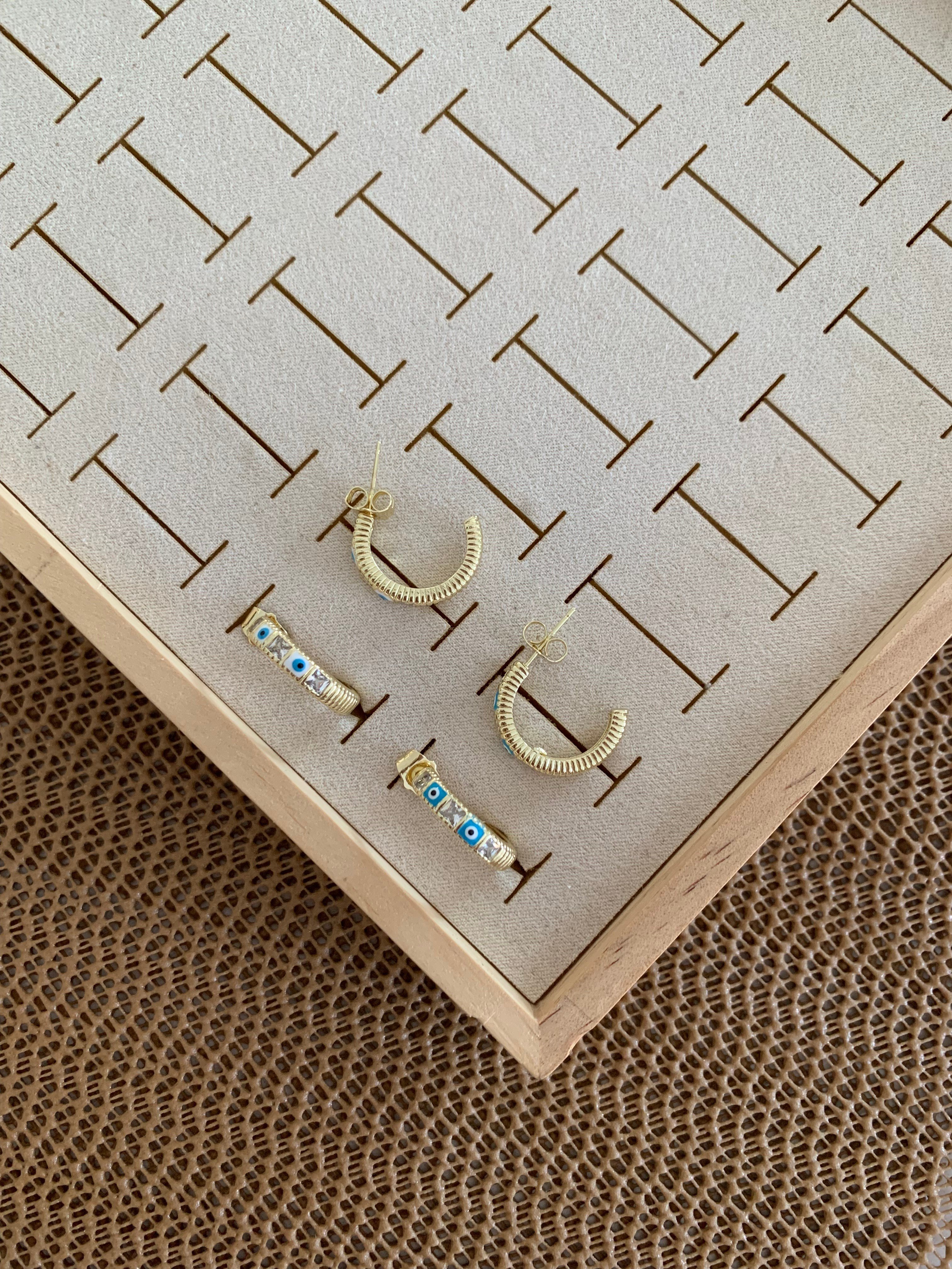 Vip Gold Baget Taşlı Mineli Nazar Ay Küpe