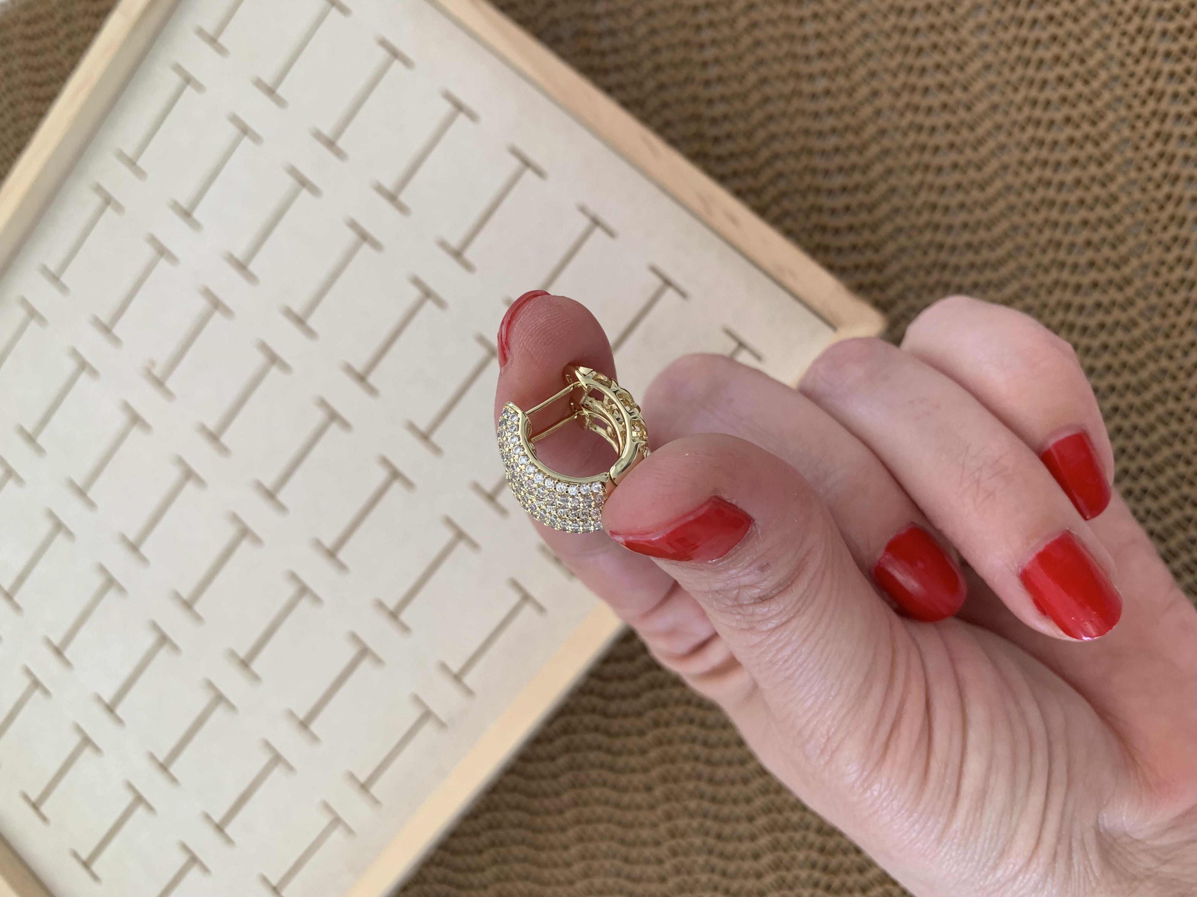 Vip Gold Beş Sıra Zirkon Taşlı Su Yolu Mini Halka Küpe