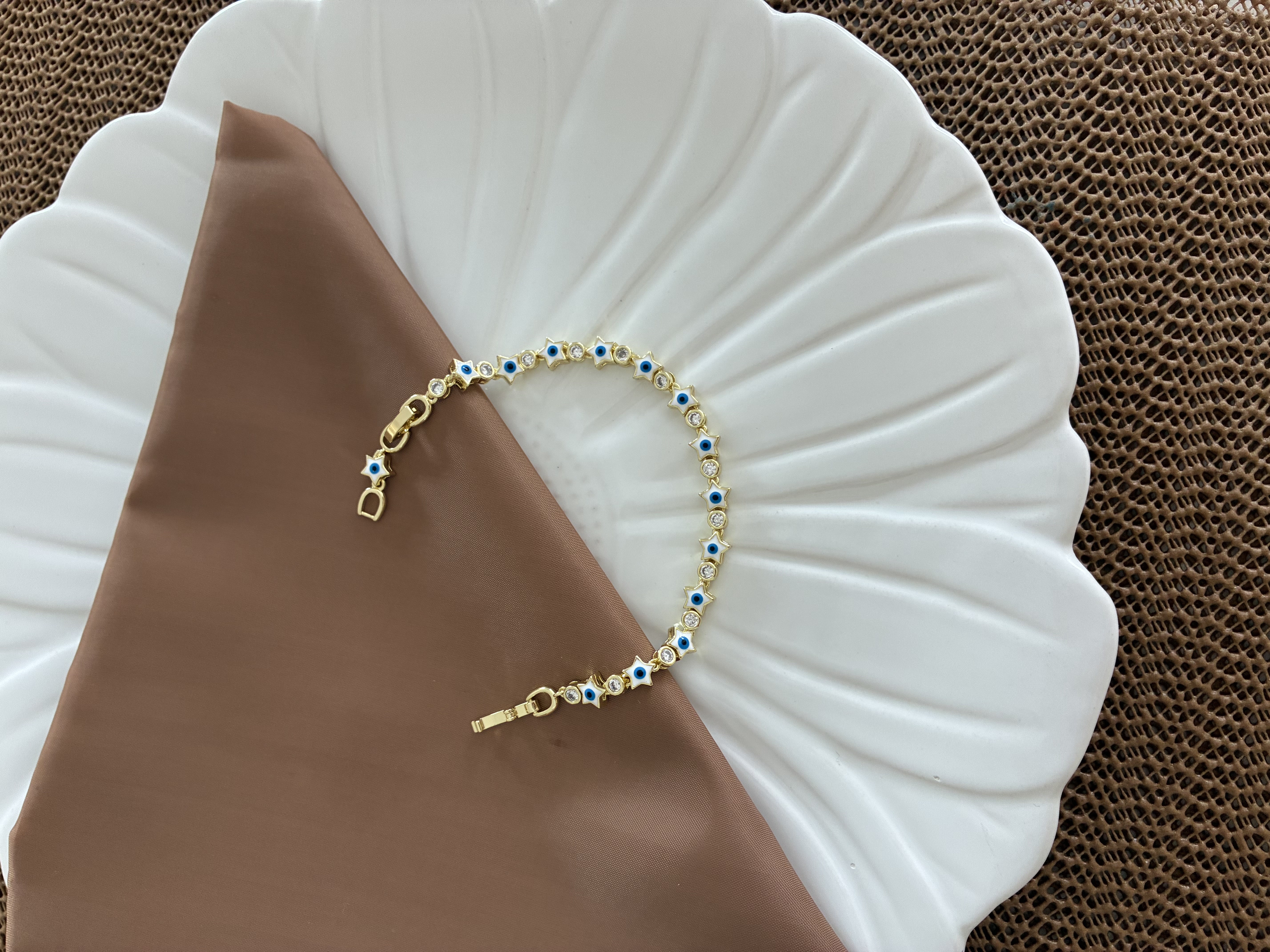 Vip Gold Beyaz Mavi Mineli Yıldız Sıralı Bileklik