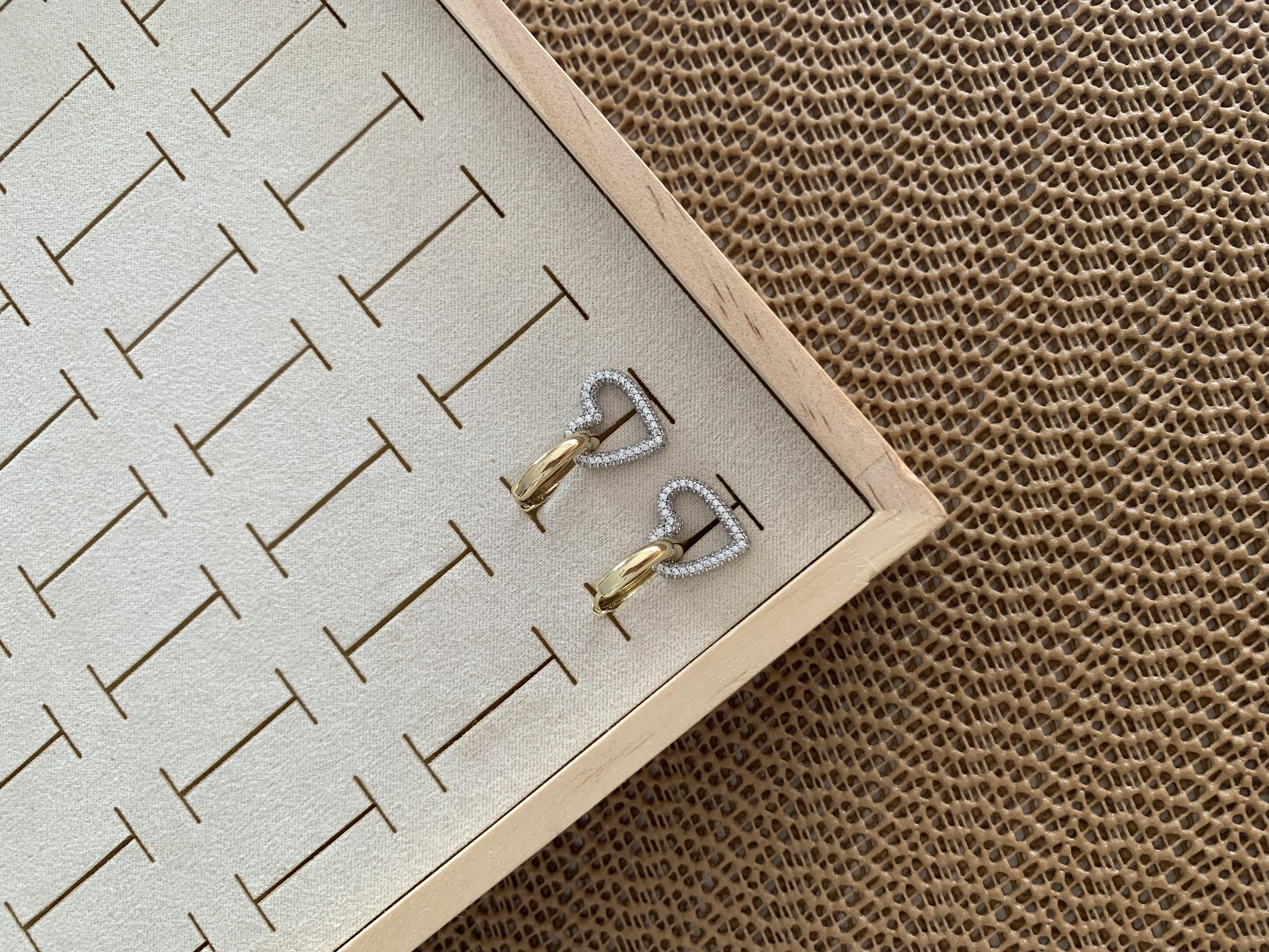 Vip Gold Boru Halka Zirkon Taşlı Kalp Sallantılı Küpe