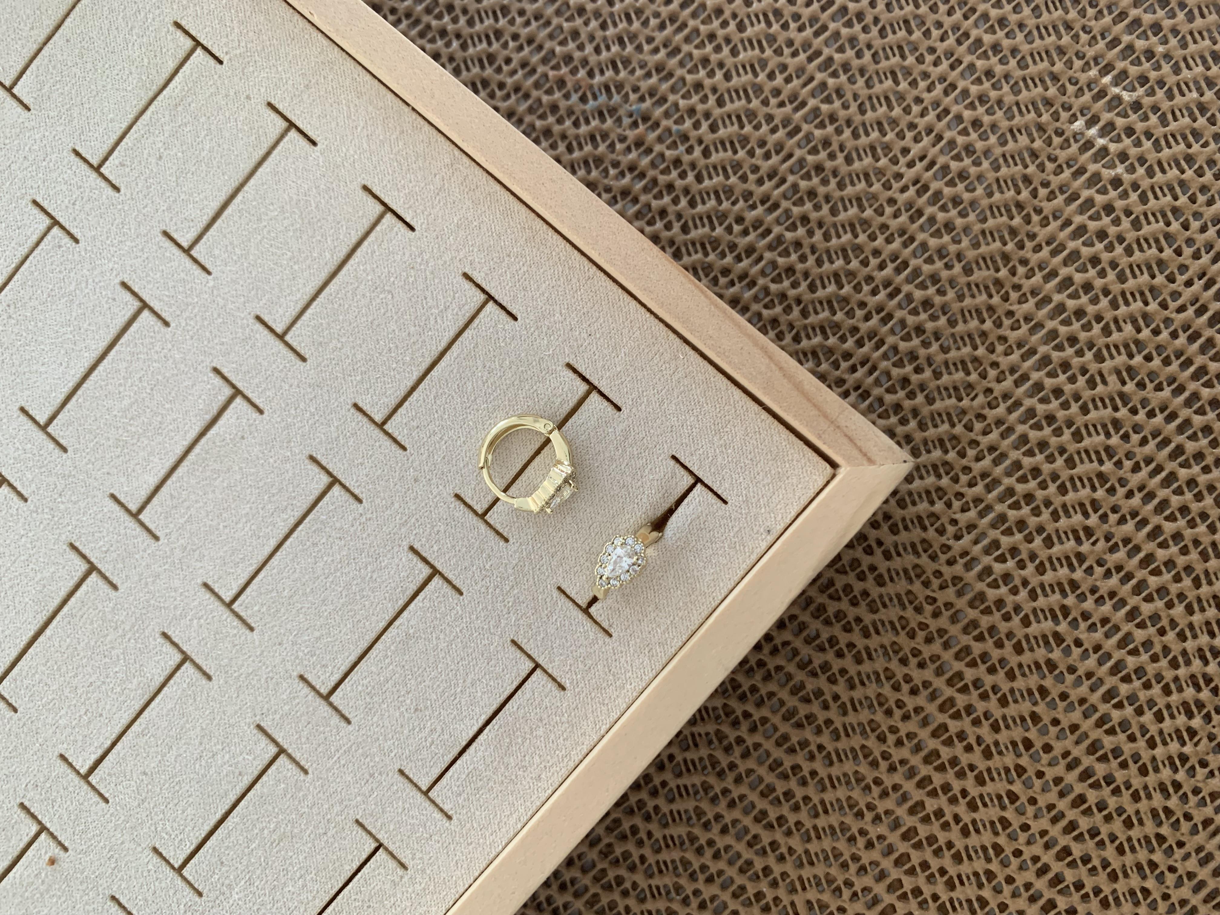 Vip Gold Damla Tek Taşlı Küçük Halka Küpe