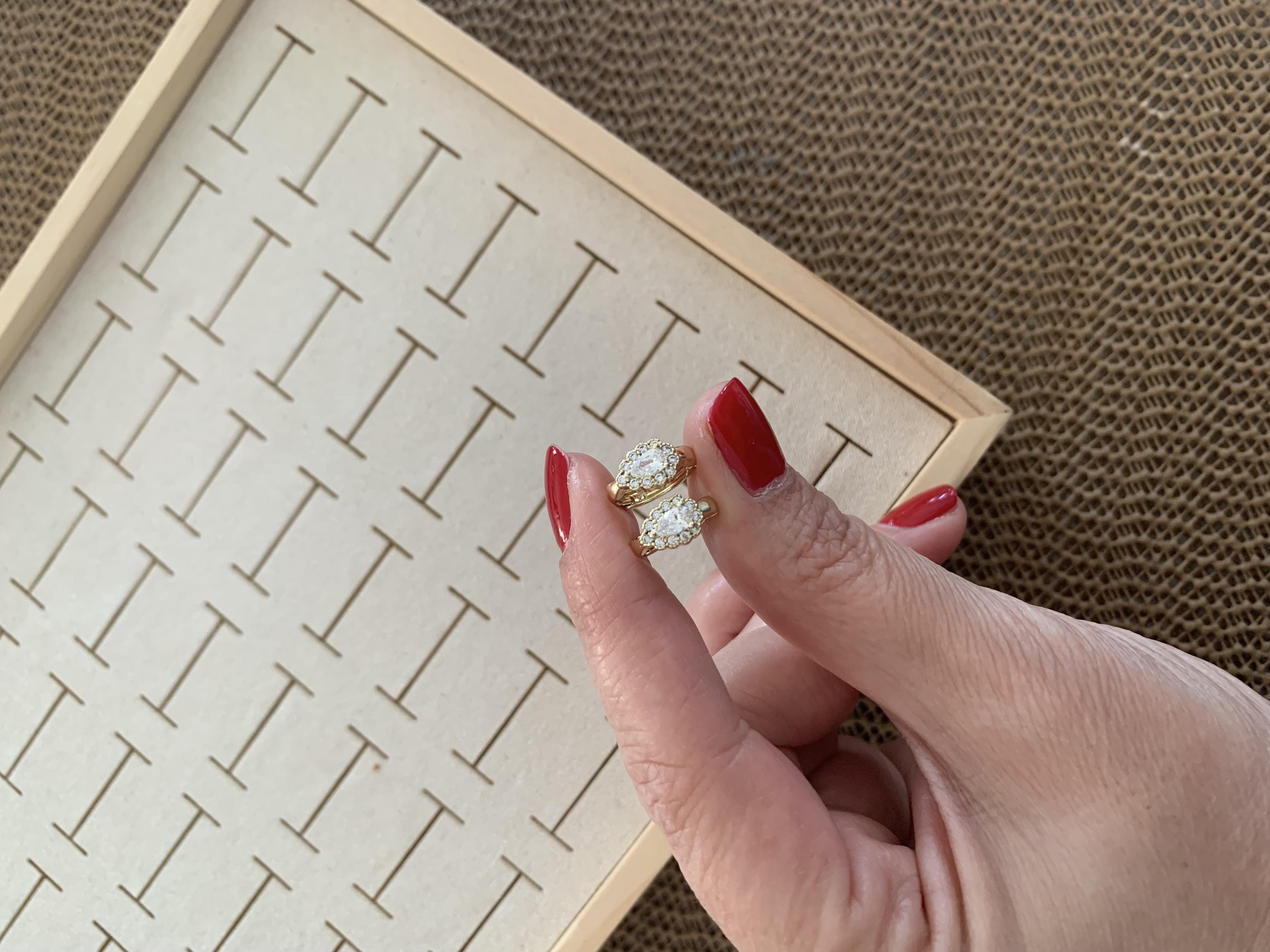 Vip Gold Damla Tek Taşlı Küçük Halka Küpe
