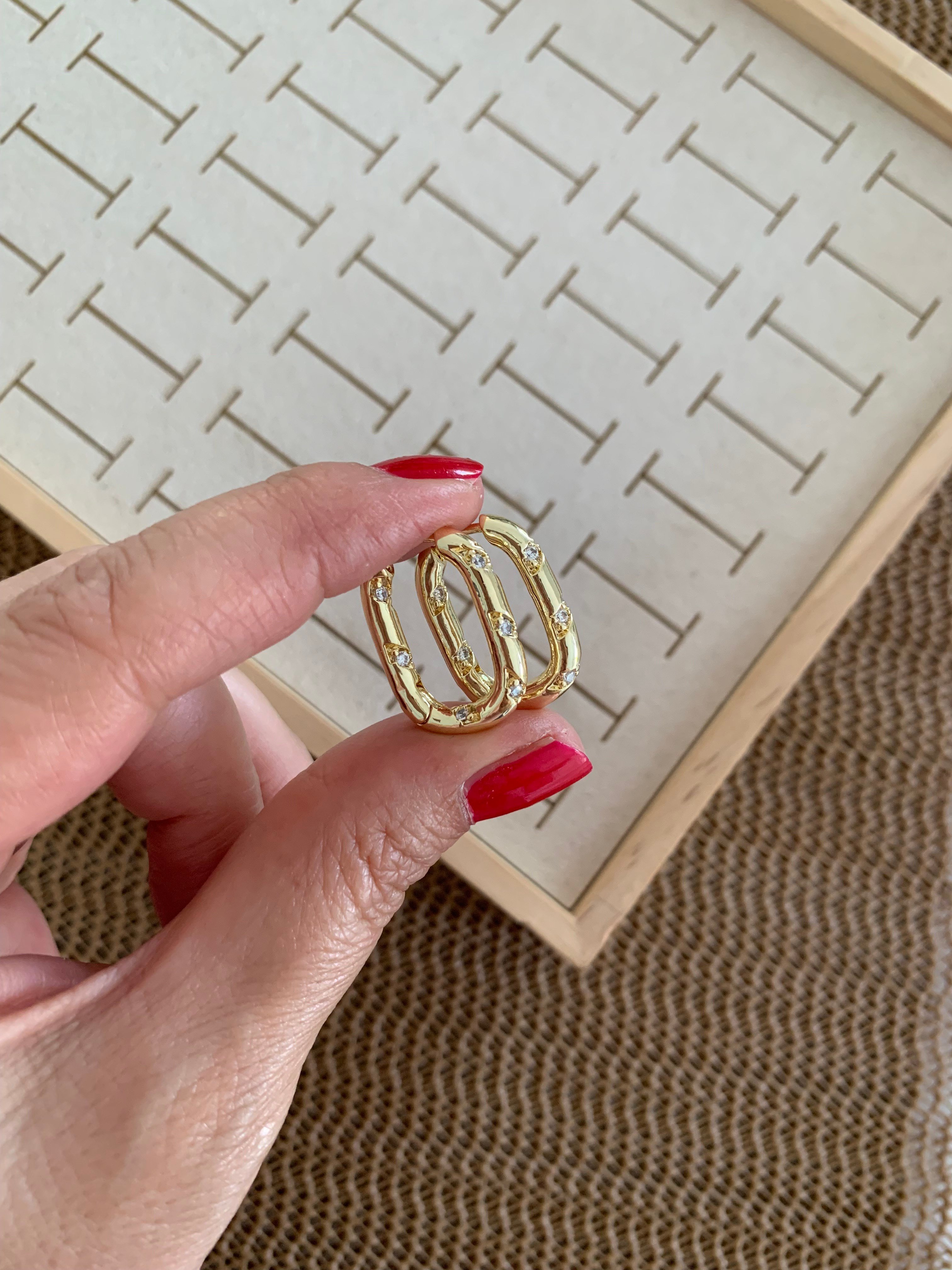 Vip Gold Gömme Taşlı Dikdörtgen U Küpe