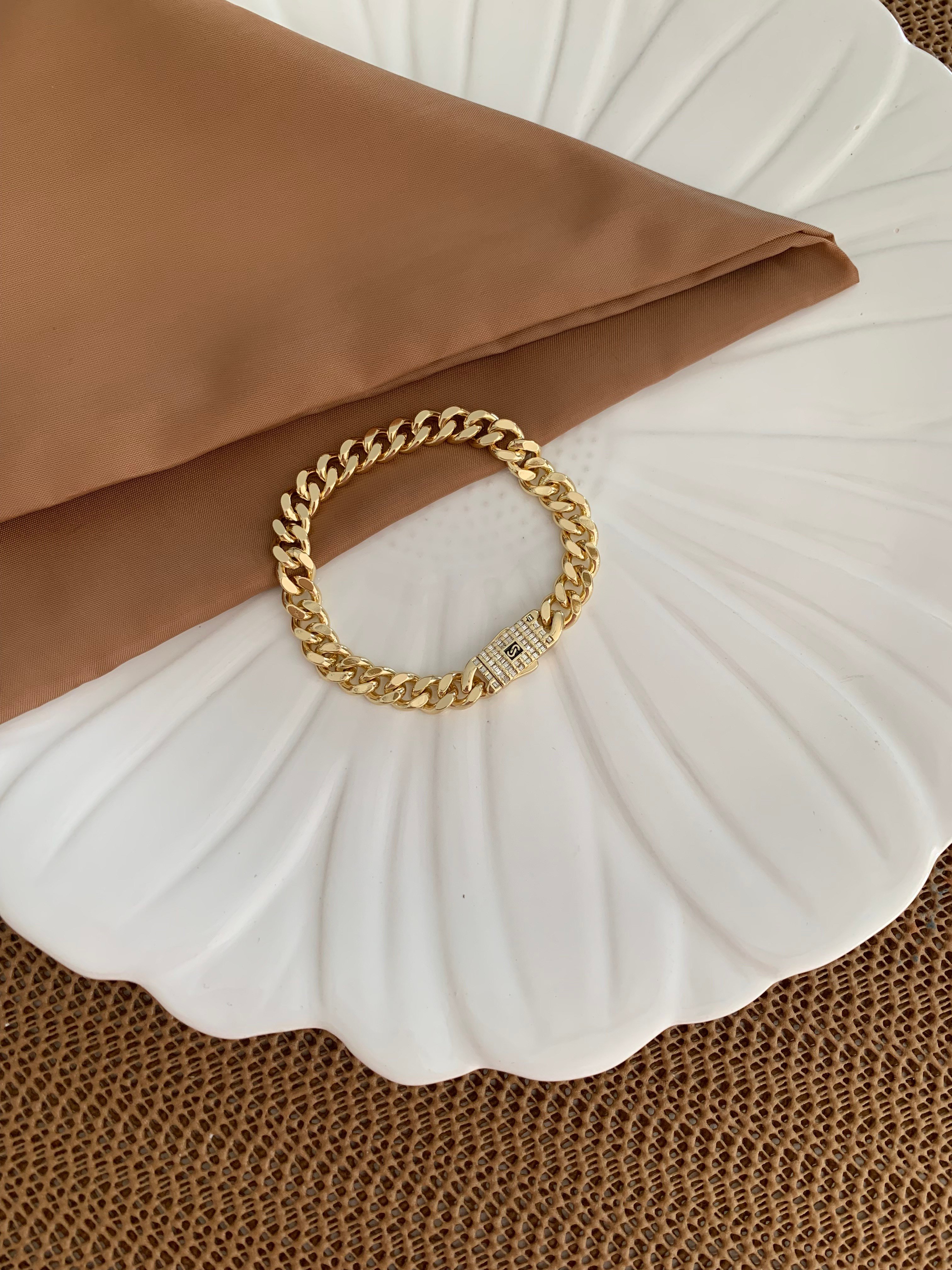 Vip Gold İnce İç İçe Geçme Klasik Zincirli Gurmet Bileklik