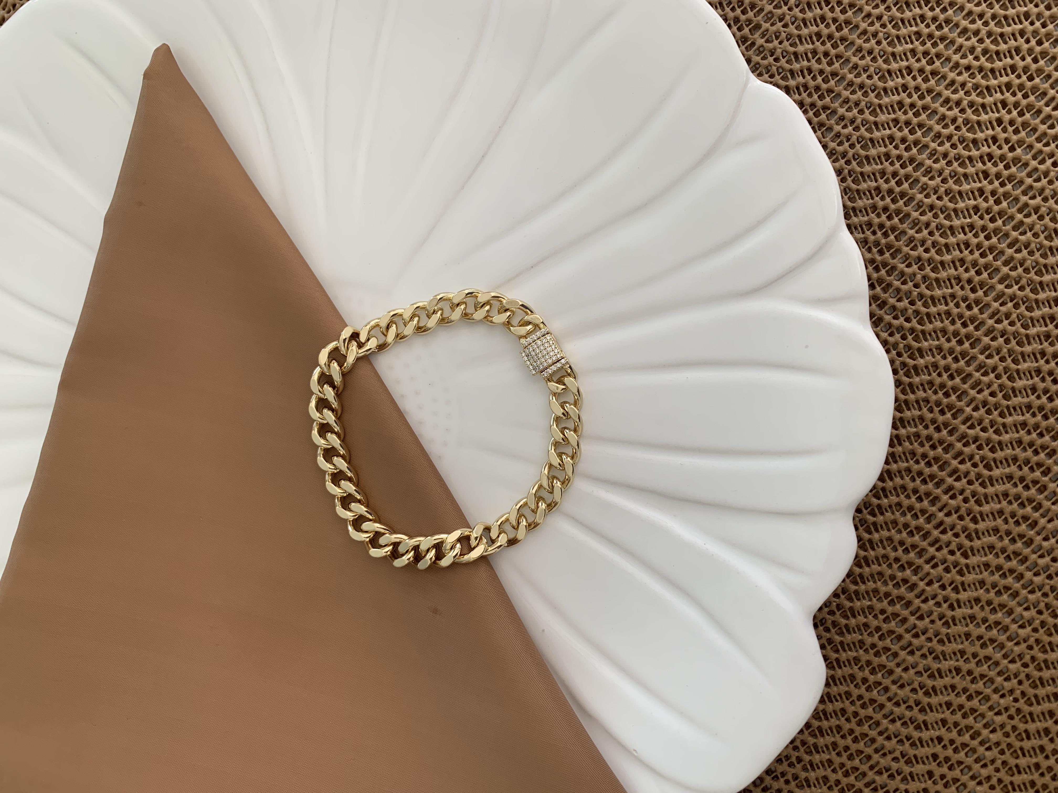 Vip Gold İnce Klasik Zincirli Zirkon Taşlı Gurmet Bileklik