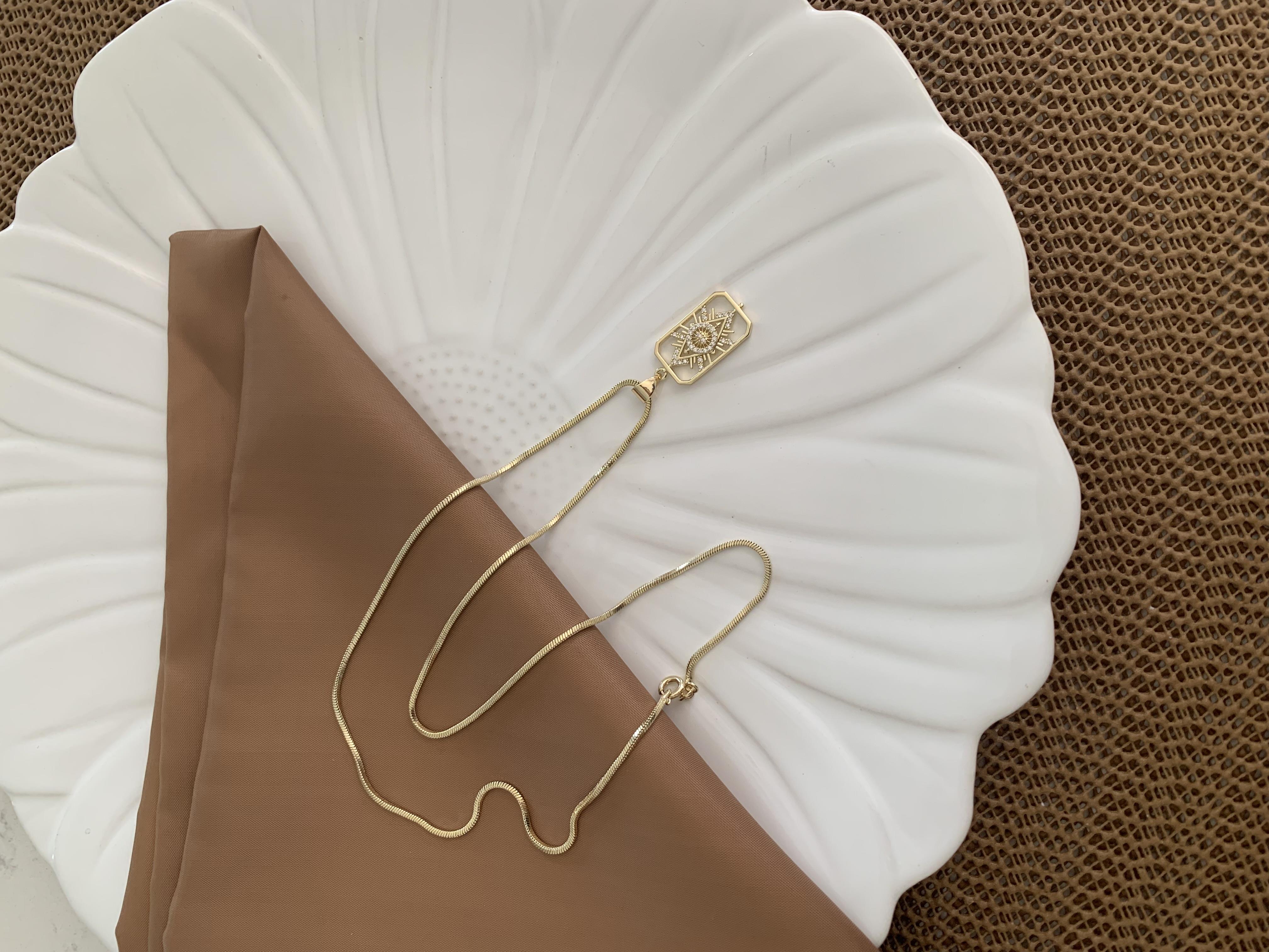 Vip Gold Küp İtalyan Zincir Zirkon Taşlı Madalyon Kolye