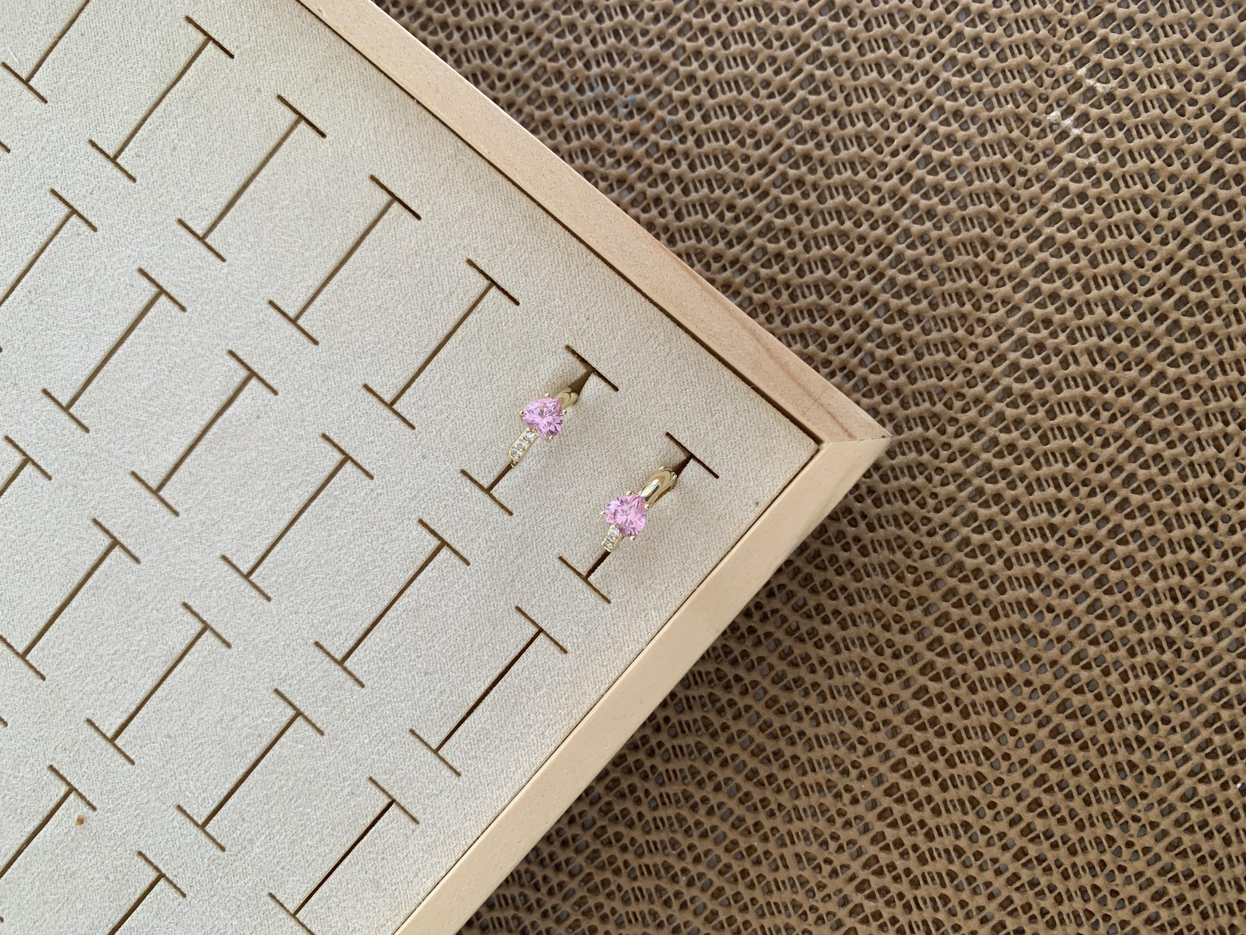 Vip Gold Pembe Baget Tek Taşlı Kalp Halka Küpe