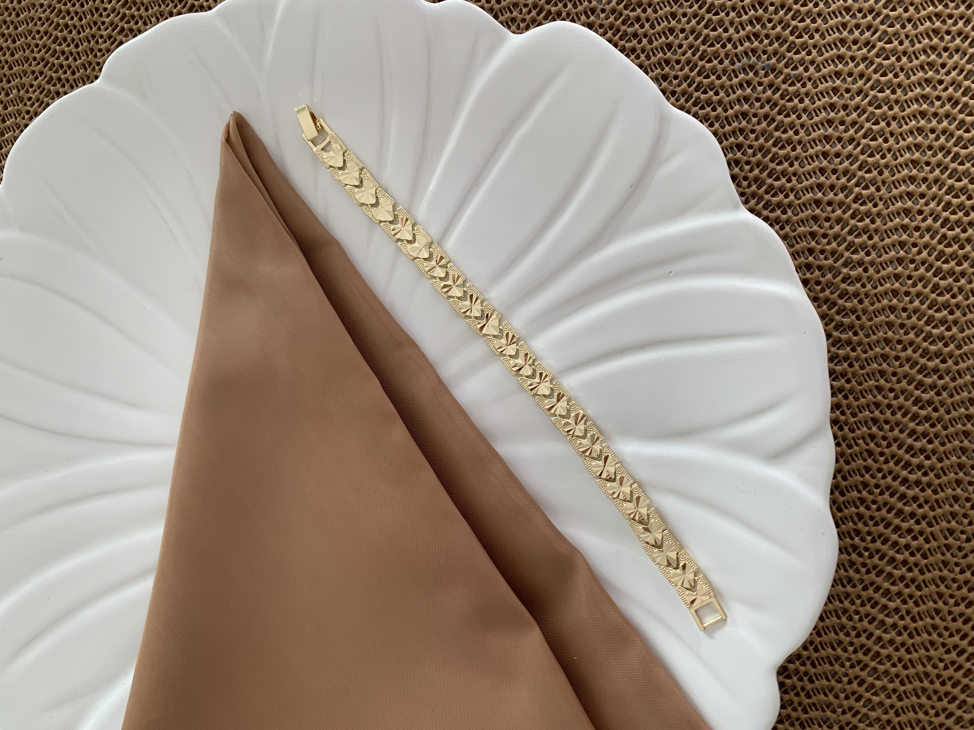 Vip Gold Pırıltılı Kalp İşlemeli Bileklik
