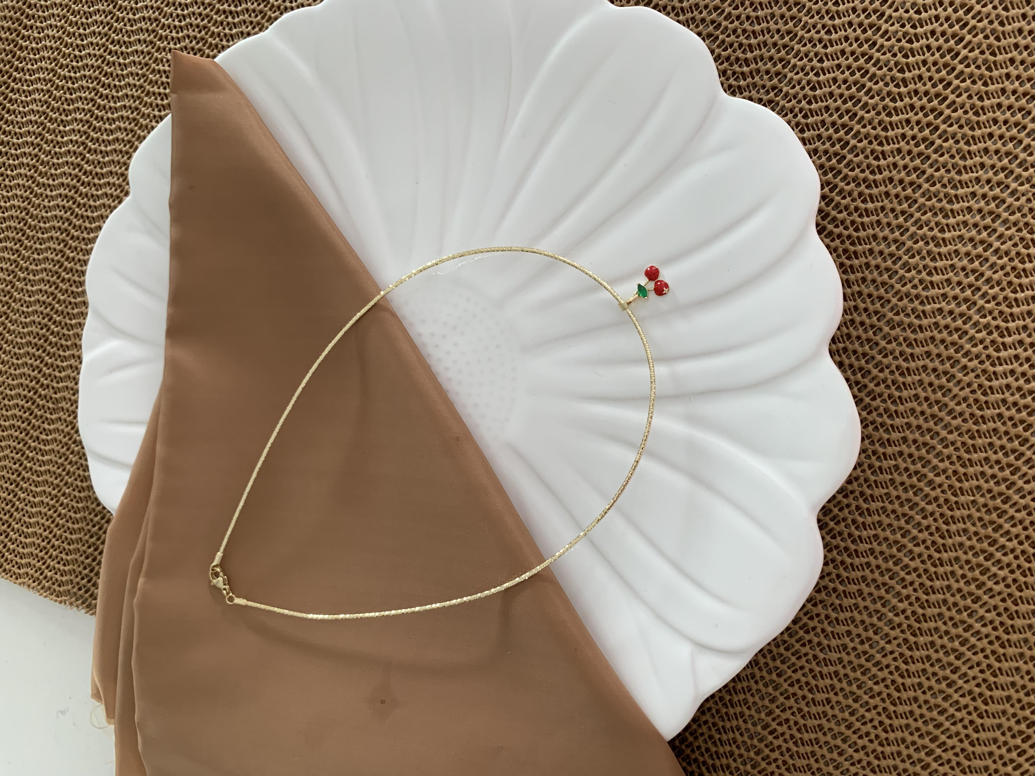 Vip Gold Pırıltılı Kiraz Cocher Kolye