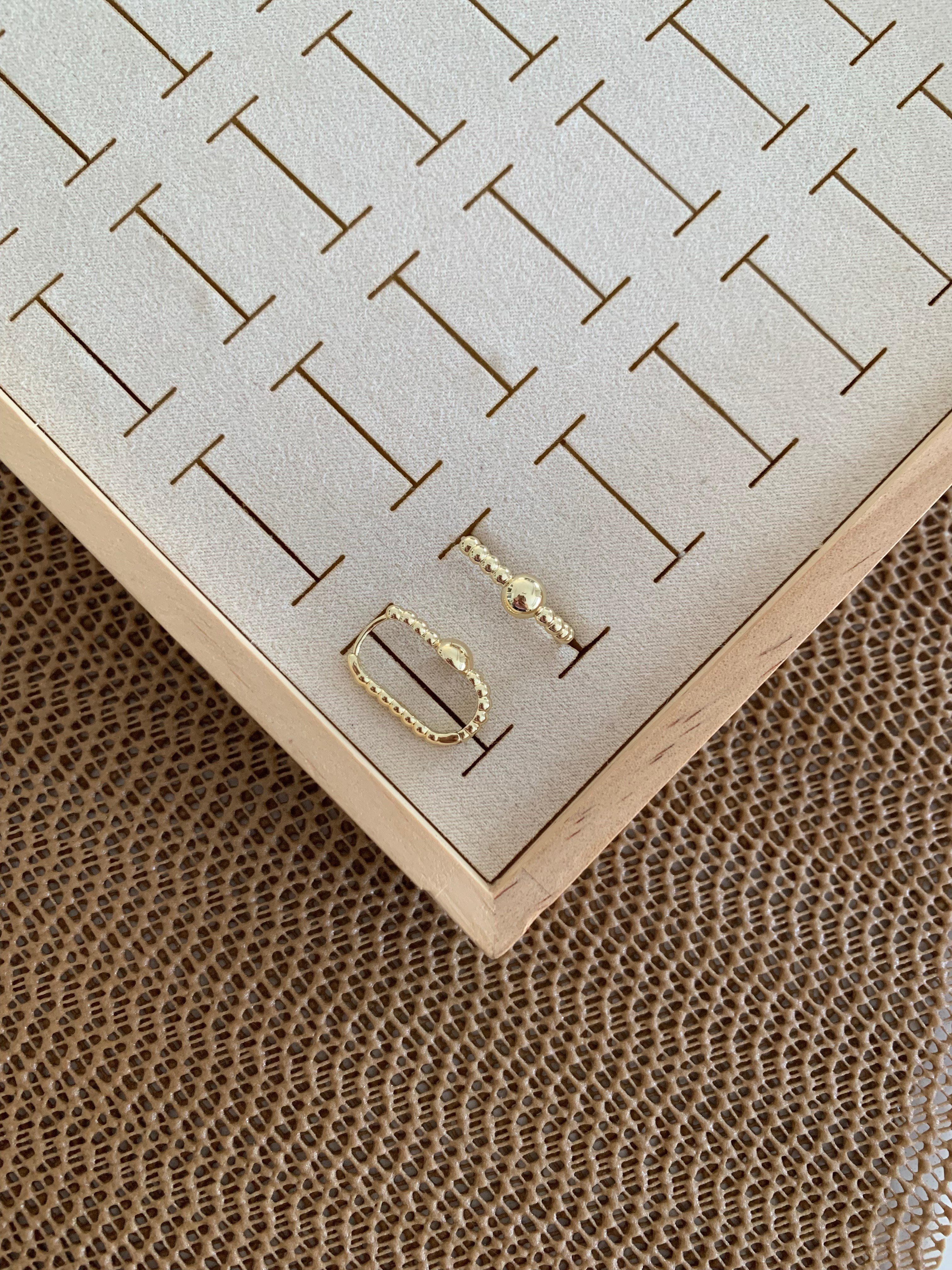 Vip Gold Plaka Topçuk U Küpe