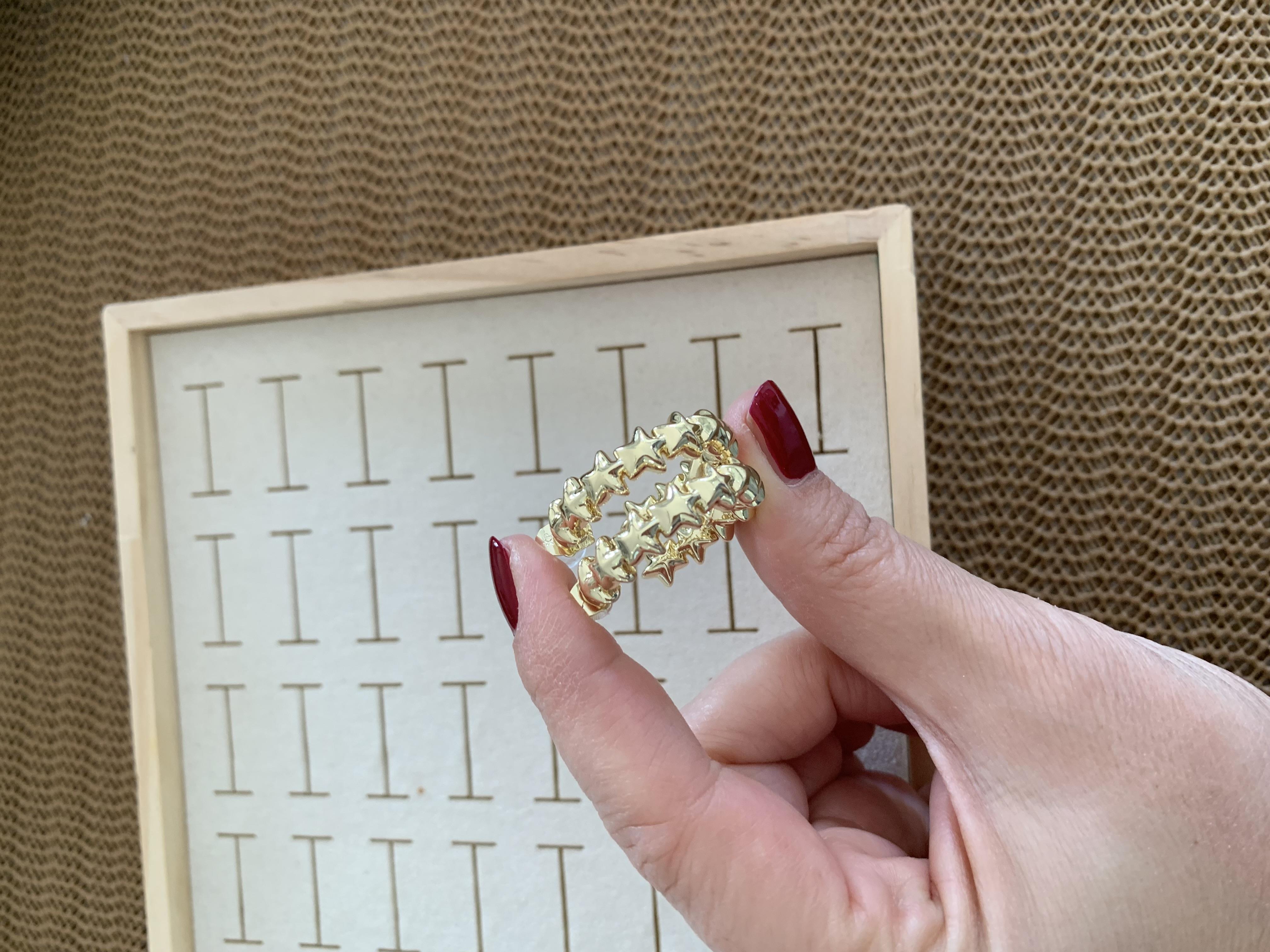 Vip Gold Plaka Yıldız Sıralı Ay Küpe
