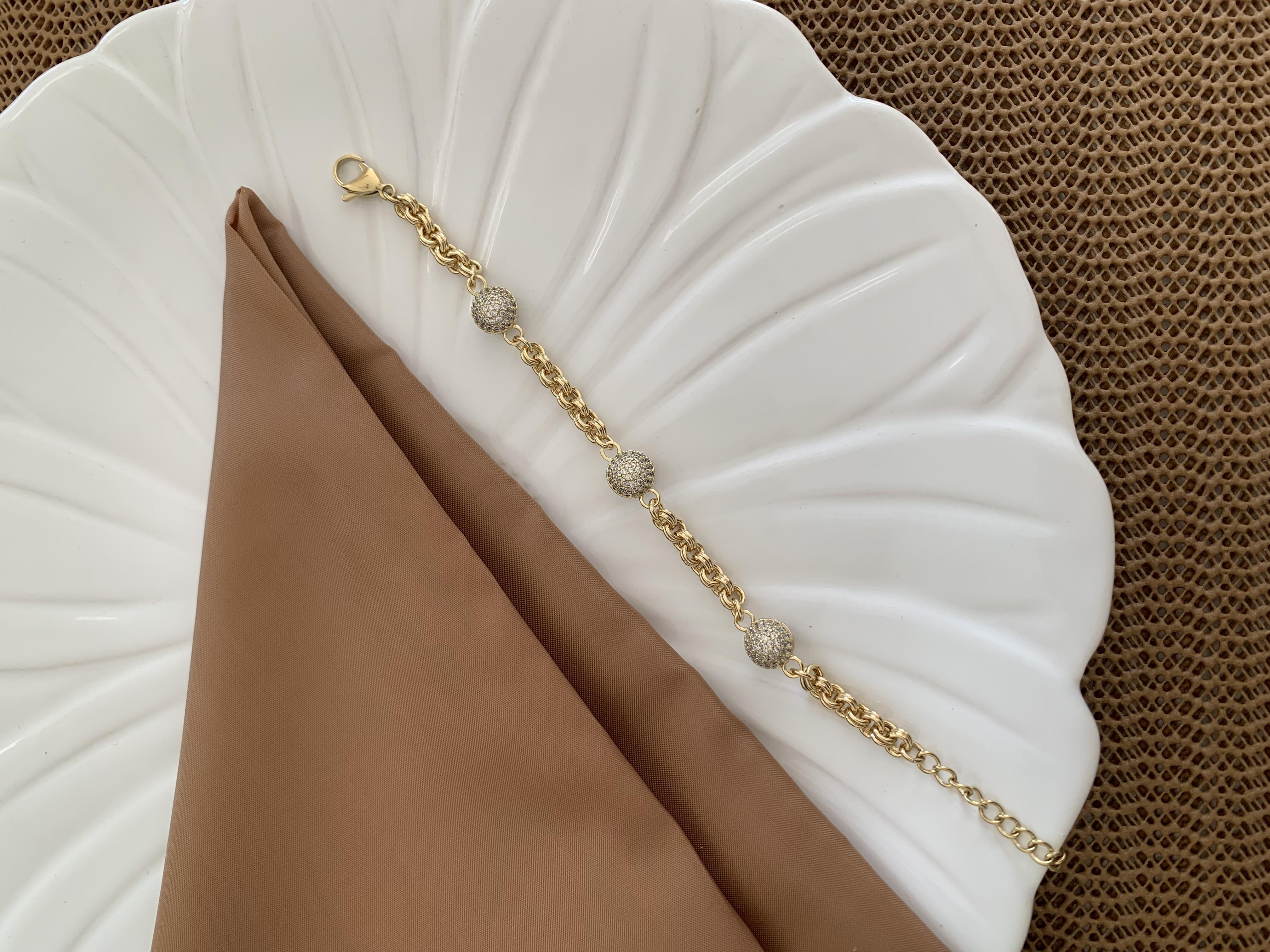 Vip Gold Zirkon Taşlı Beyaz Top Sıralı Bileklik