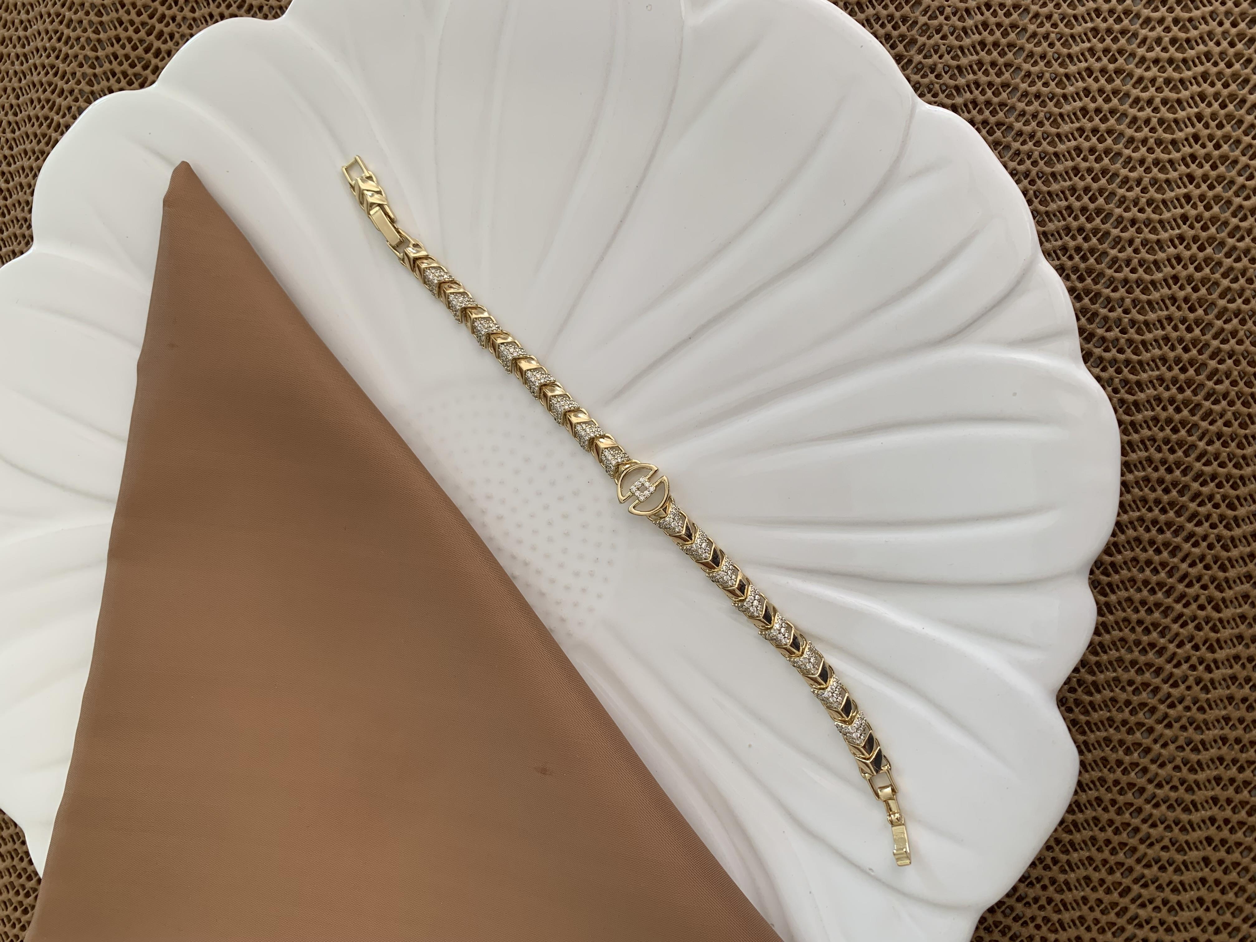 Vip Gold Zirkon Taşlı Daire Detaylı Tasarım Bileklik