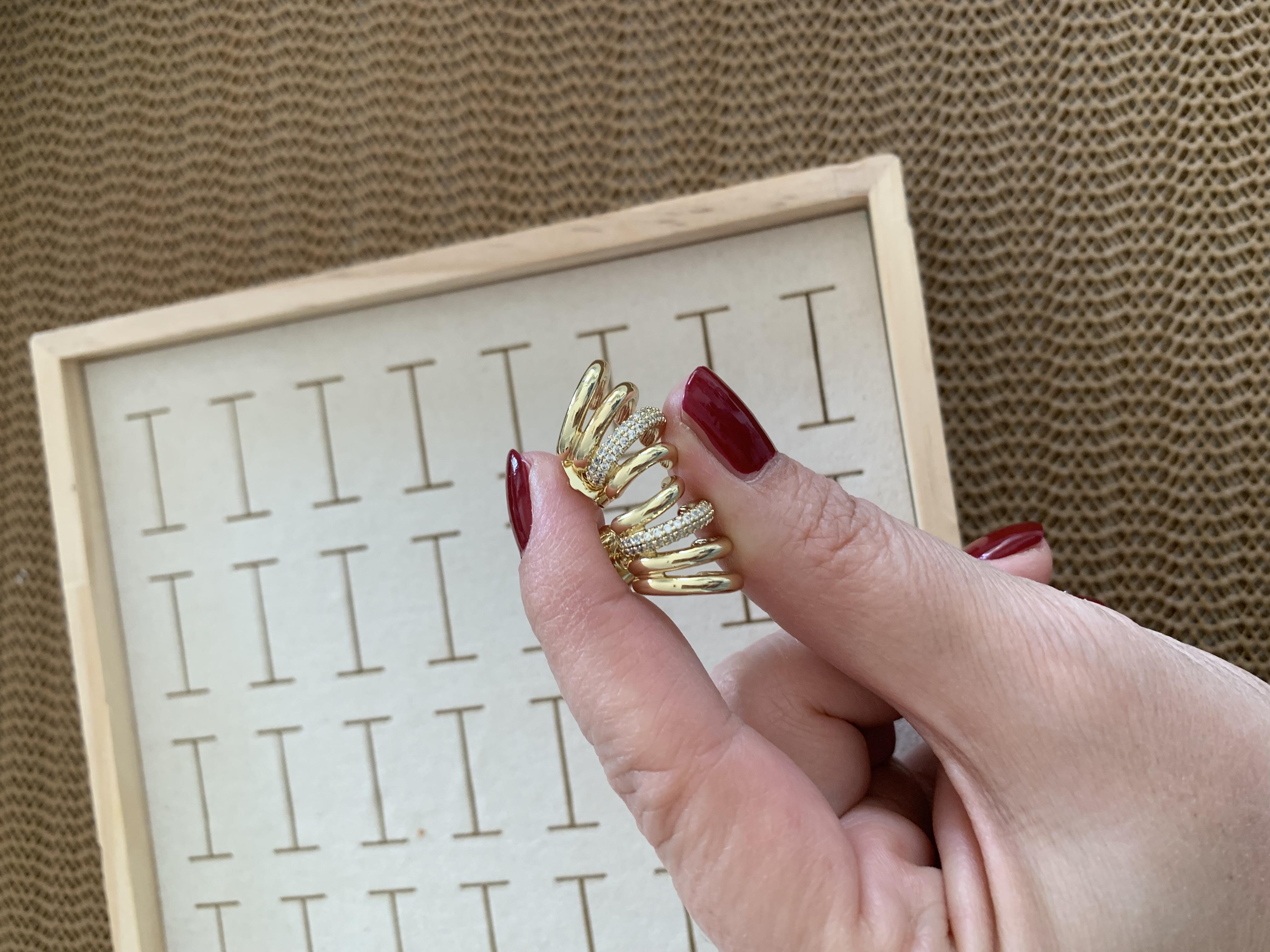 Vip Gold Zirkon Taşlı Dört Sıra Boru Ay Küpe