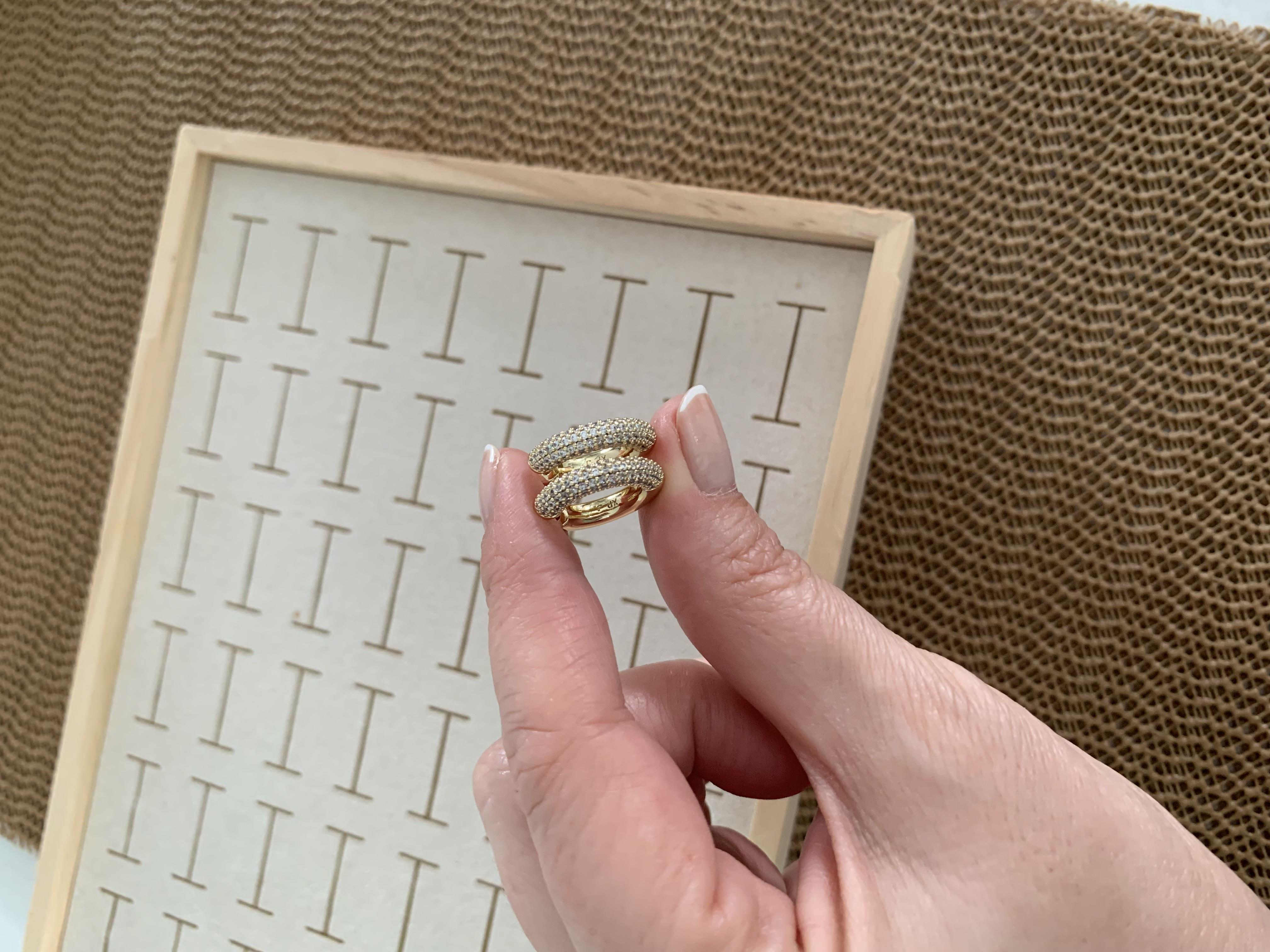 Vip Gold Zirkon Taşlı Halka Kıkırdak Küpe