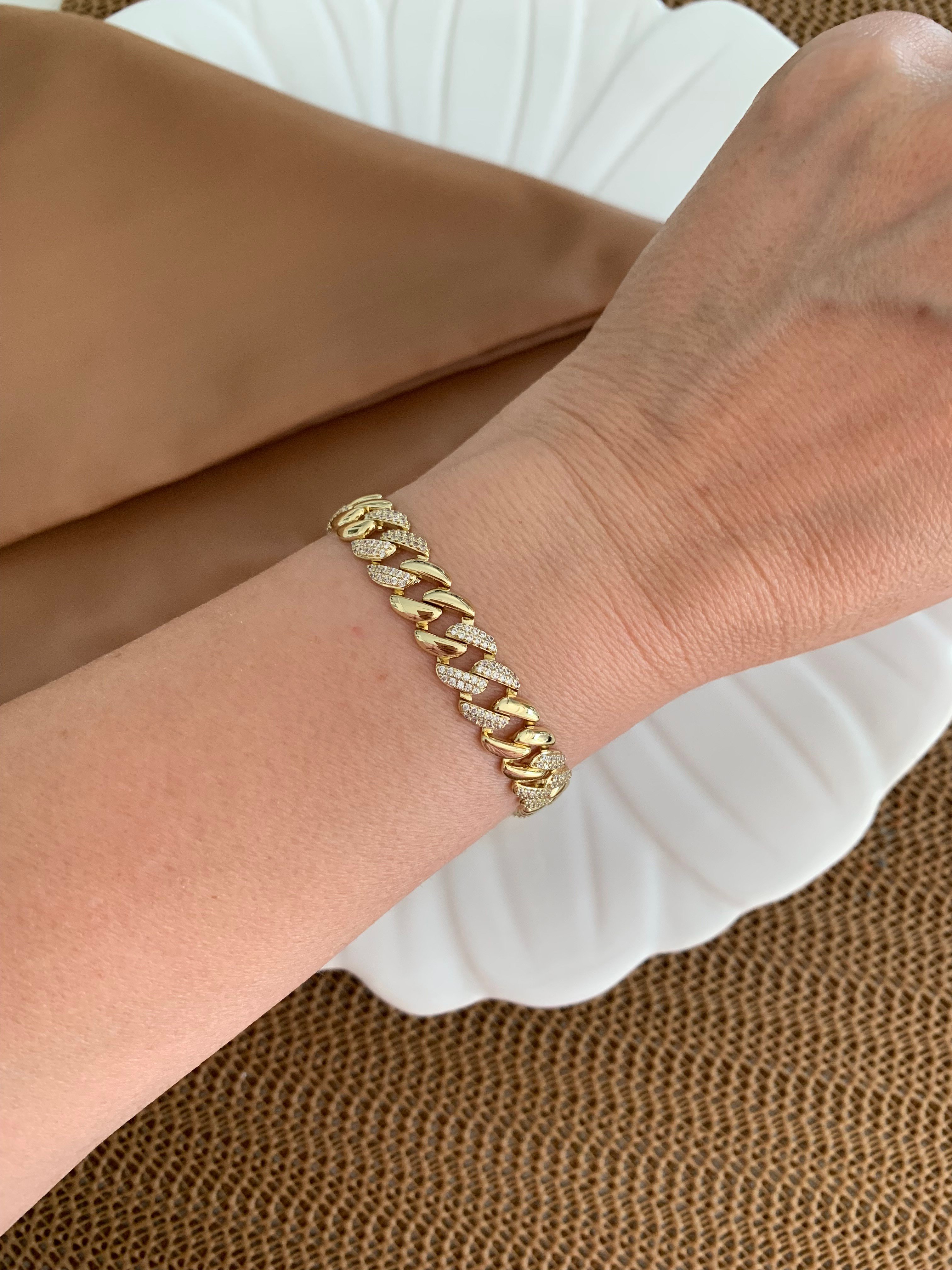 Vip Gold Zirkon Taşlı İç İçe Geçme Klasik Zincirli Bileklik