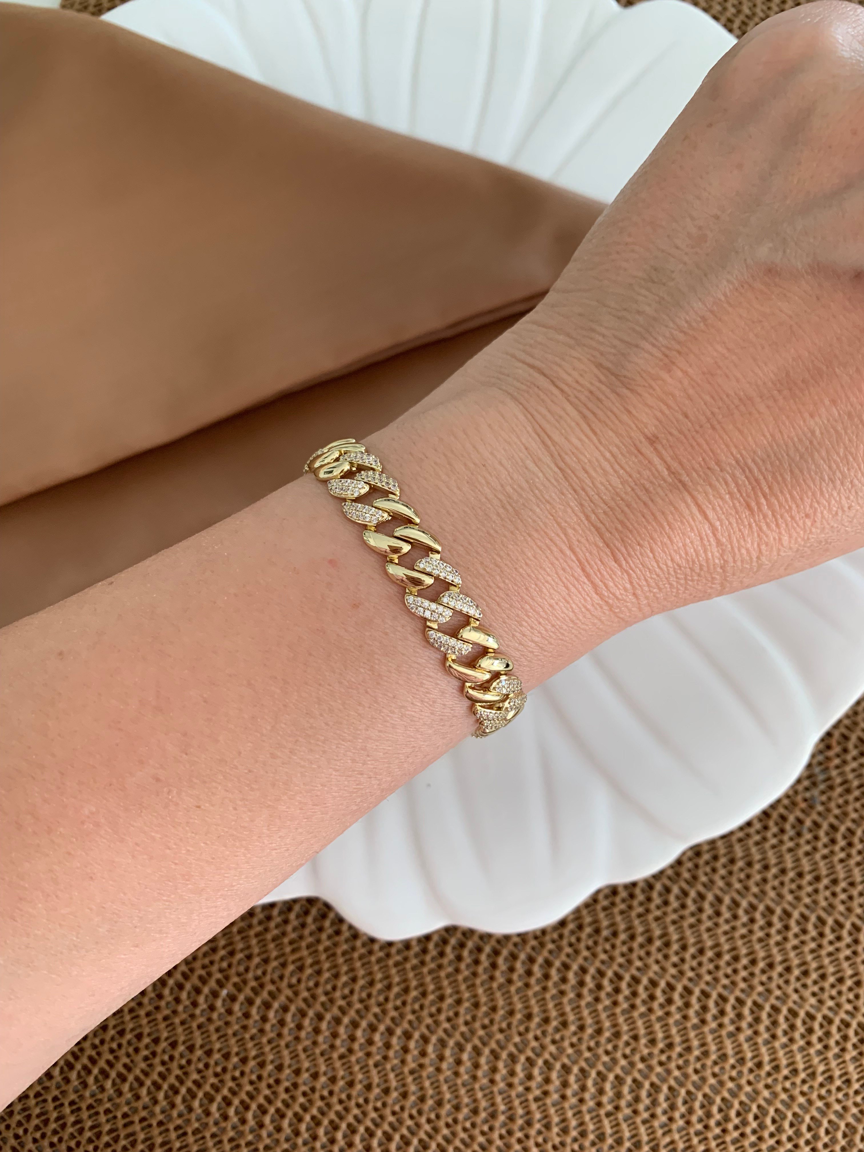 Vip Gold Zirkon Taşlı İç İçe Geçme Klasik Zincirli Bileklik