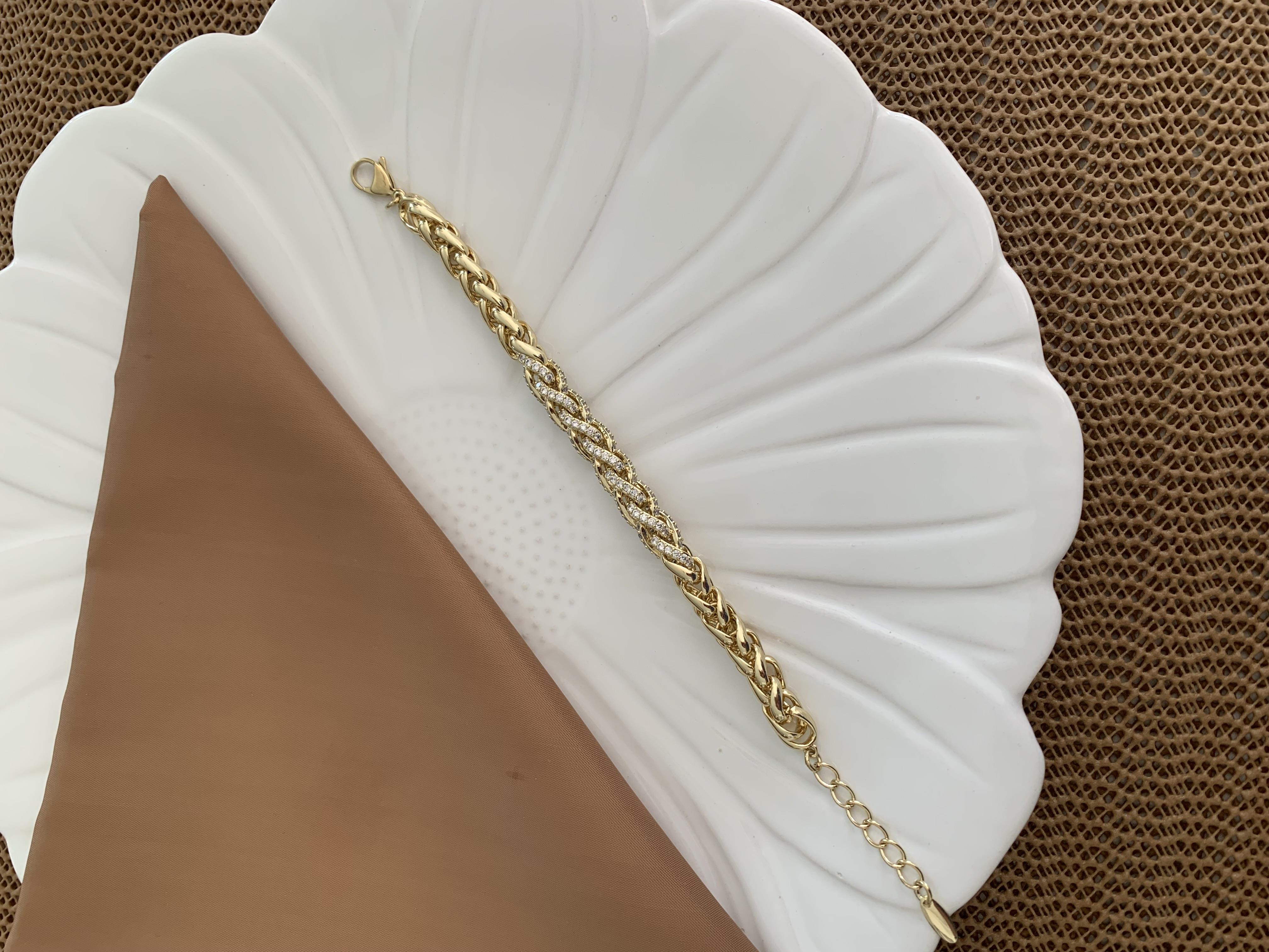 Vip Gold Zirkon Taşlı İç İçe Geçme Örgü Zincir Tasarım Bileklik