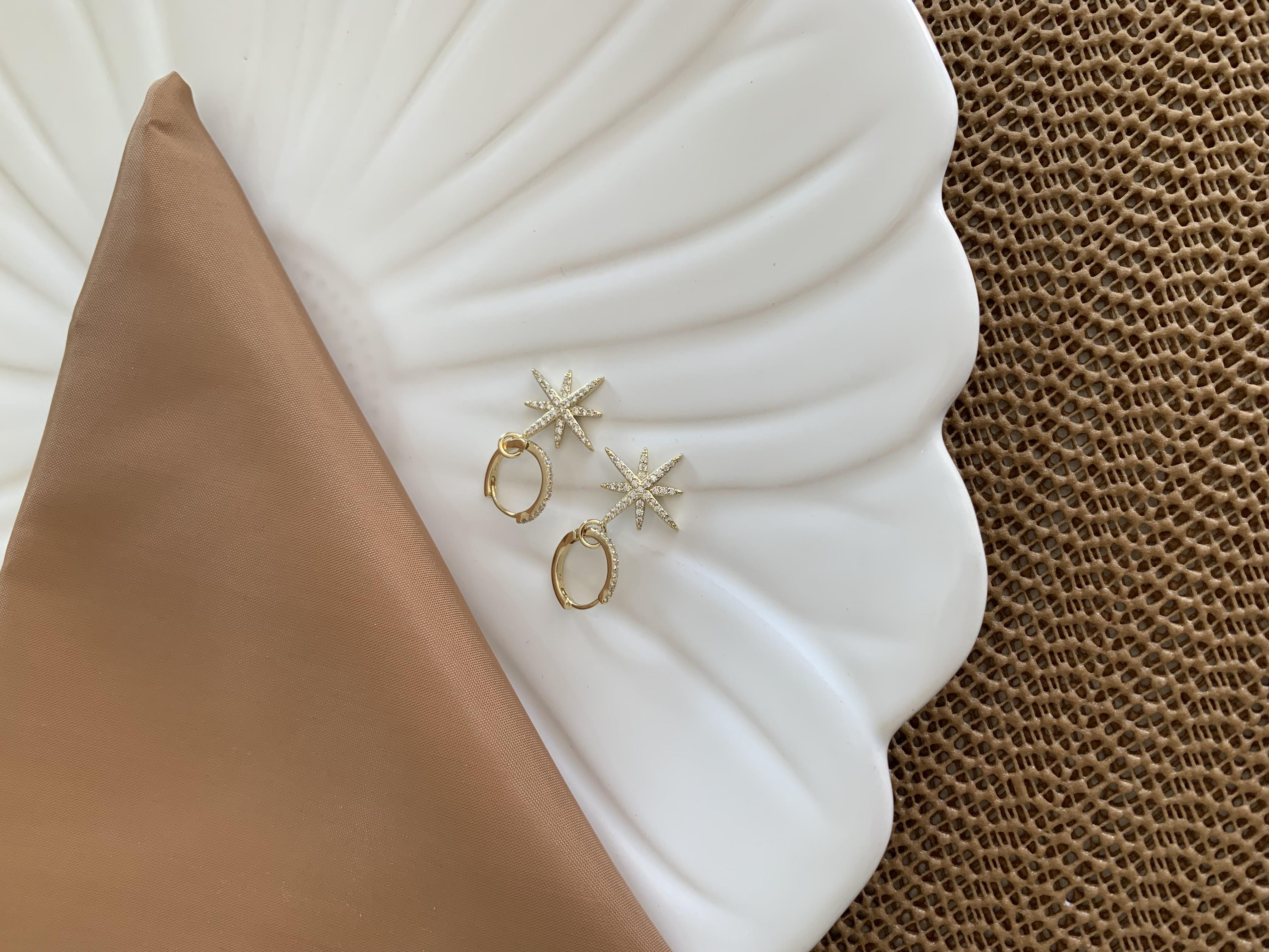Vip Gold Zirkon Taşlı Kutup Yıldız Halka Küpe