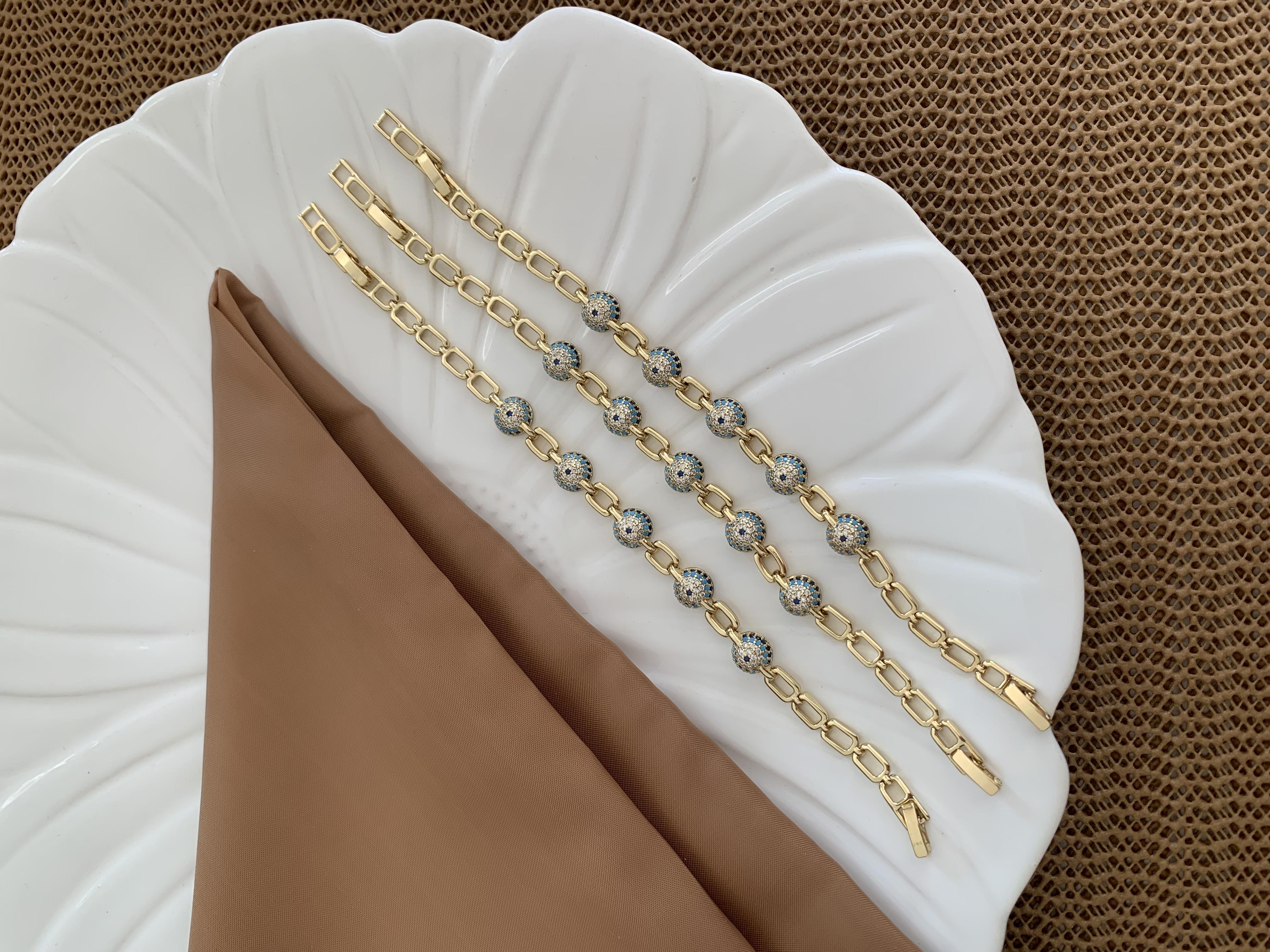 Vip Gold Zirkon Taşlı Nazar Sıralı Bileklik