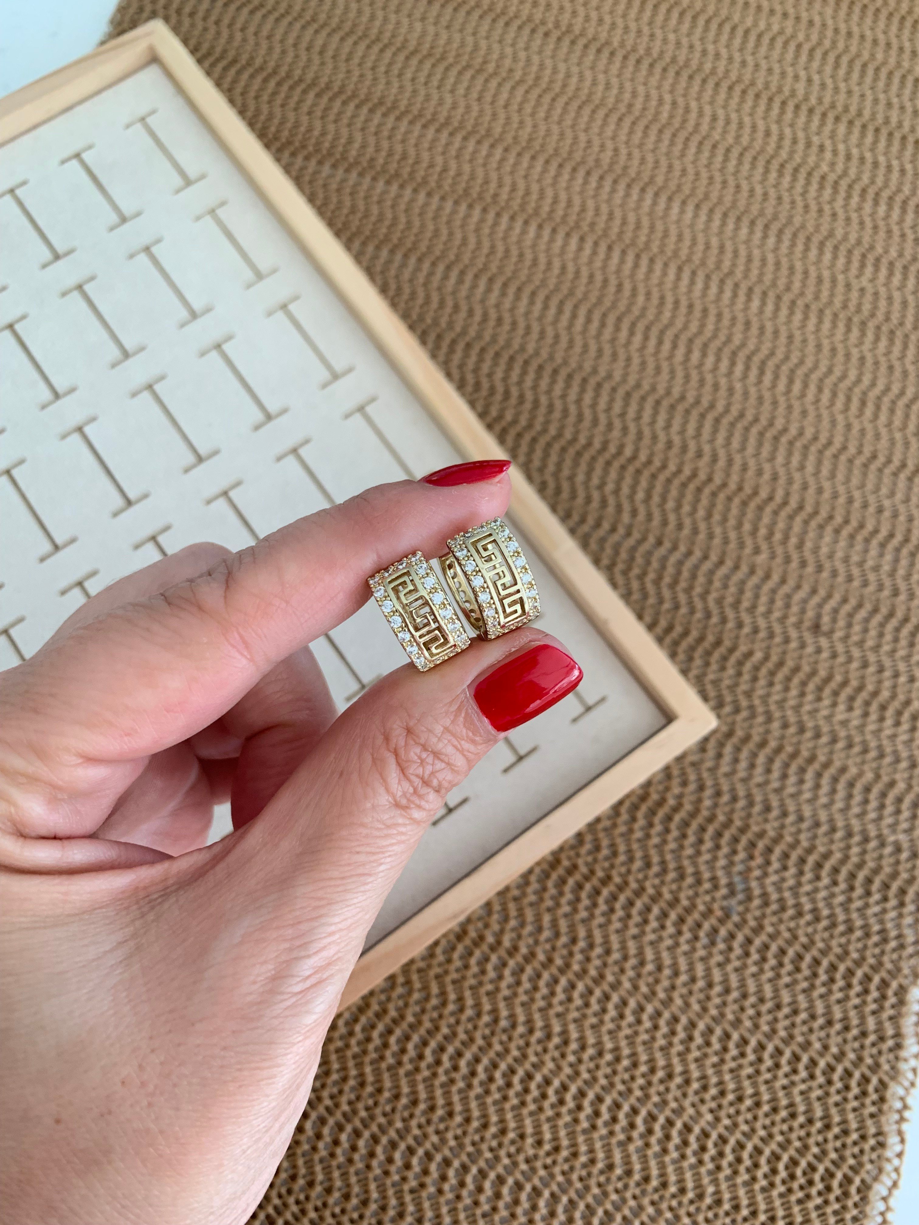 Vip Gold Zirkon Taşlı Ortası S Sıralı Halka Küpe