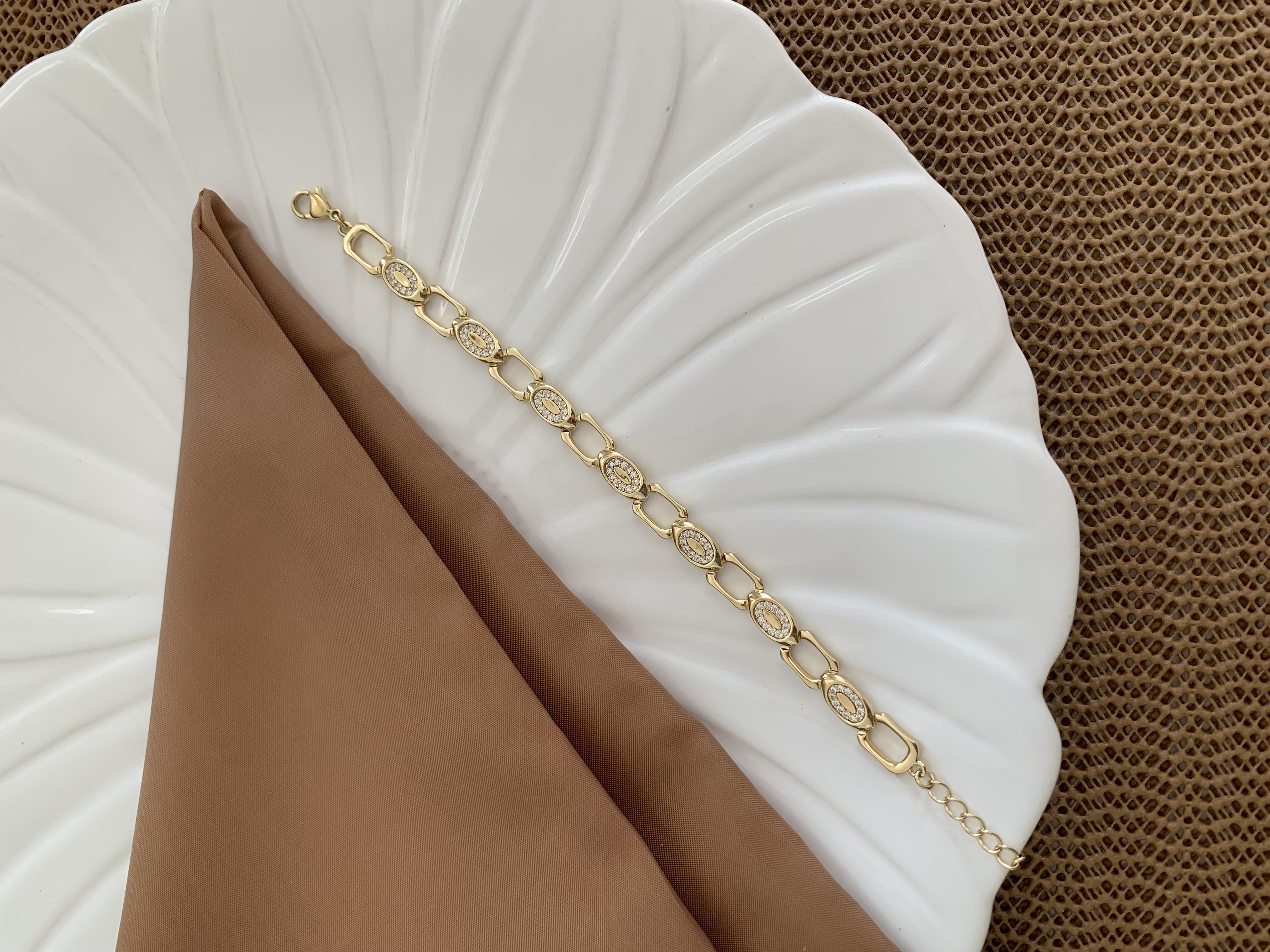 Vip Gold Zirkon Taşlı Plaka Oval Sıralı Bileklik