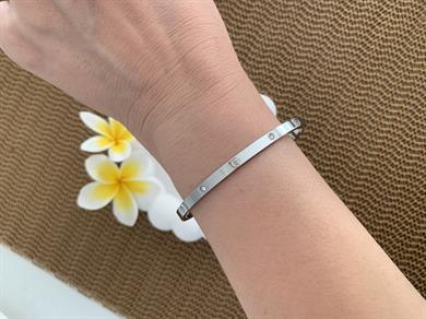 Çelik Crt İnce Taşlı Kelepçe Gümüş