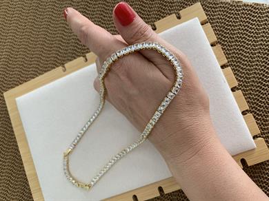 Çelik Gold Kare Tek Taşlı Su Yolu Kolye