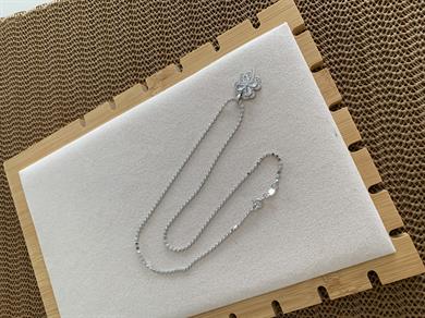 Çelik Gümüş Ezme Zincir Baget Taşlı Yonca Kolye