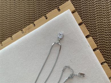 Çelik Gümüş İtalyan Zincir Zirkon Taşlı Büyük Kare Baget Kolye