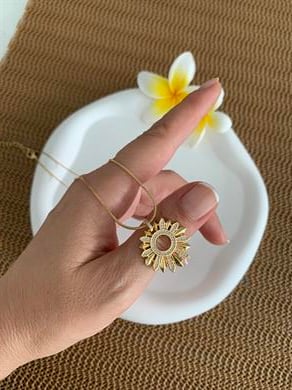 Çelik İtalyan Zincir Gömme Taşlı Daire Ok Detaylı Kolye