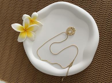 Çelik İtalyan Zincir Gömme Taşlı Daire Ok Detaylı Kolye