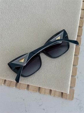 Jasmine Dedrege Mavi