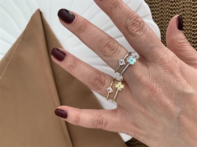 Özel Seri Baget Kare Taşlı Çiçek Yüzük