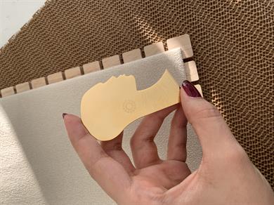 Özel Seri Gold Plaka Büyük Suret Figürlü Broş