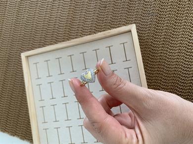 Özel Seri Gold Zirkon Gümüş Taşlı Kalp Yüzük