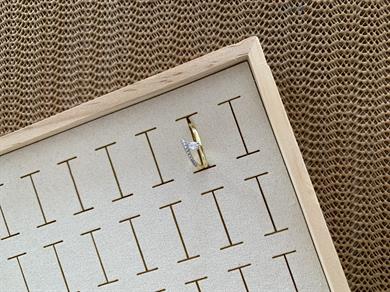 Özel Seri Gold Zirkon Taşlı İkili Kare Tek Taş Yüzük