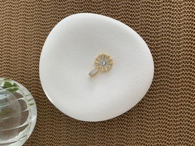 Özel Seri Gümüş Taşlı Çiçek Charm