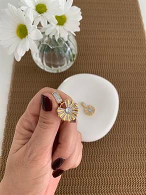 Özel Seri Gümüş Taşlı Çiçek Charm