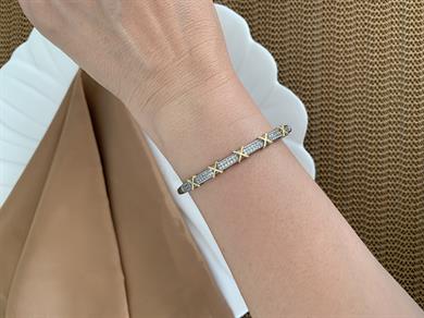 Özel Seri Gümüş Zirkon Taşlı X Sıralı Kelepçe