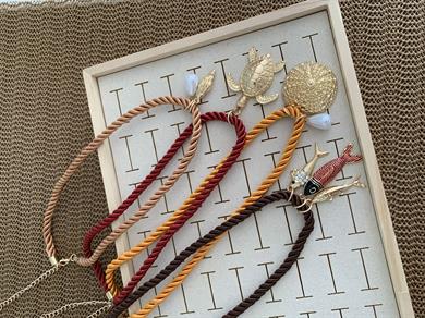 Özel Seri Orj Marka Burgu İpli Charm  Kolye 