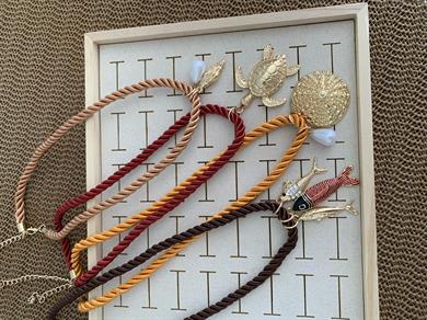 Özel Seri Orj Marka Burgu İpli Charm  Kolye 