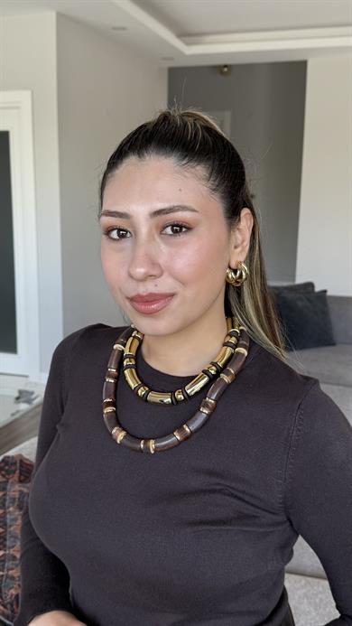 Özel Seri Orjinal Marka Plaka Boru Tahta Detaylı Tasarım Kolye 