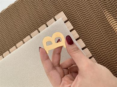 Özel Seri Plaka Büyük Harf Broş