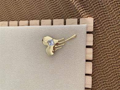 Özel Seri Plaka Kalp Kare Tek Taşlı Broş