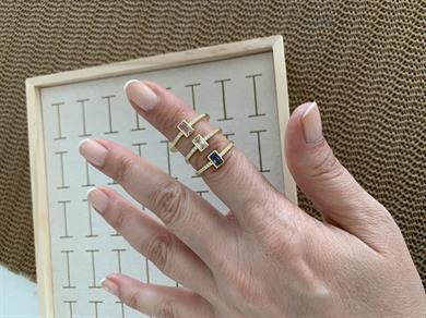 Özel Seri Zirkon Taşlı İki Sıra Baget  Kare Tek Taş Yüzük